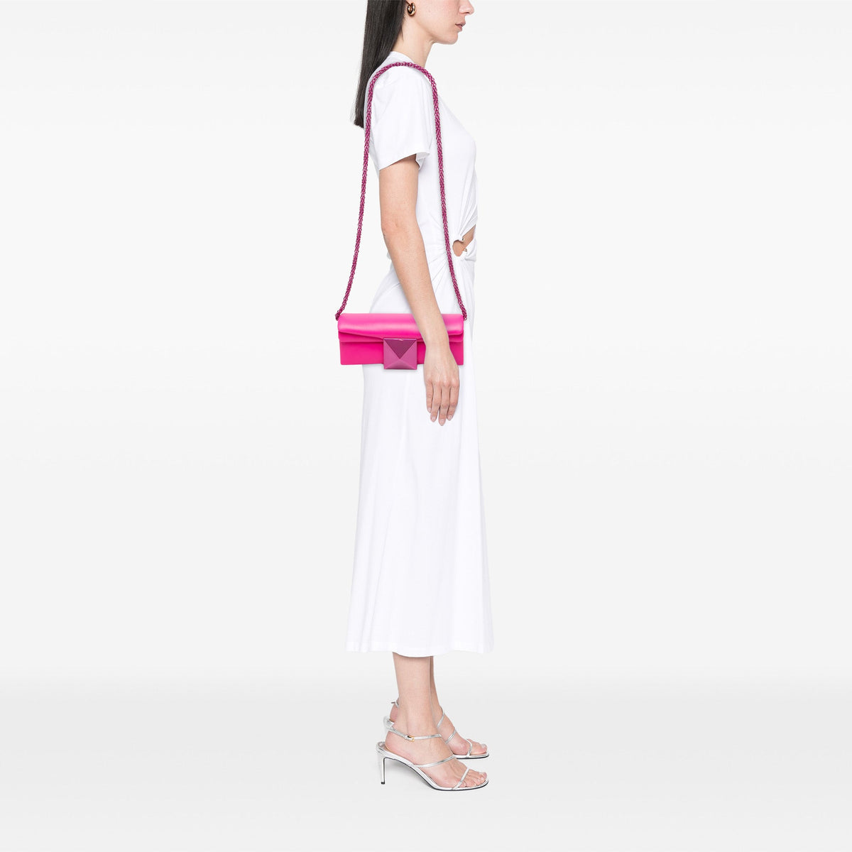 Valentino Nappa One Stud Clutch with Chain — Pink