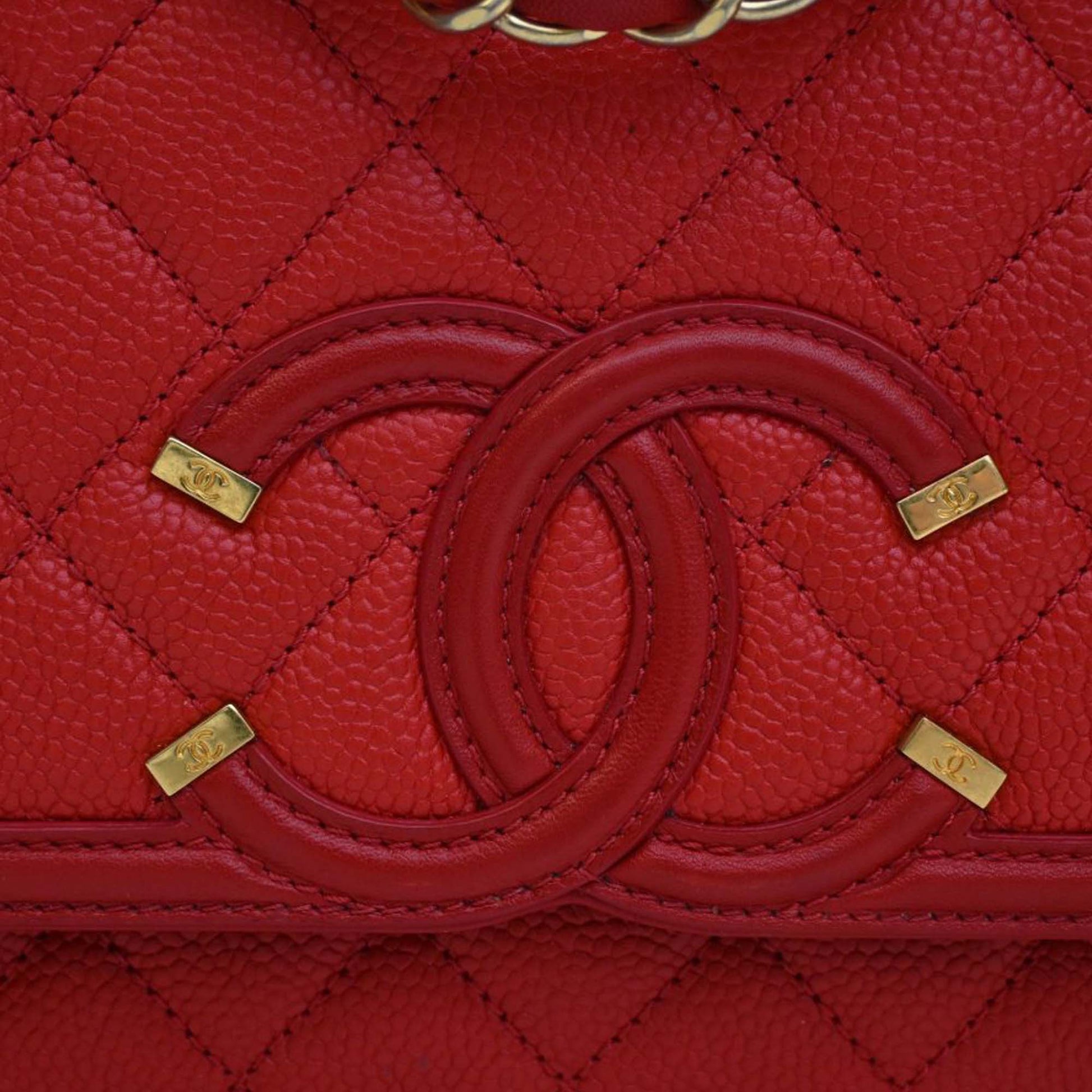 Medium Caviar CC Filigree Flap