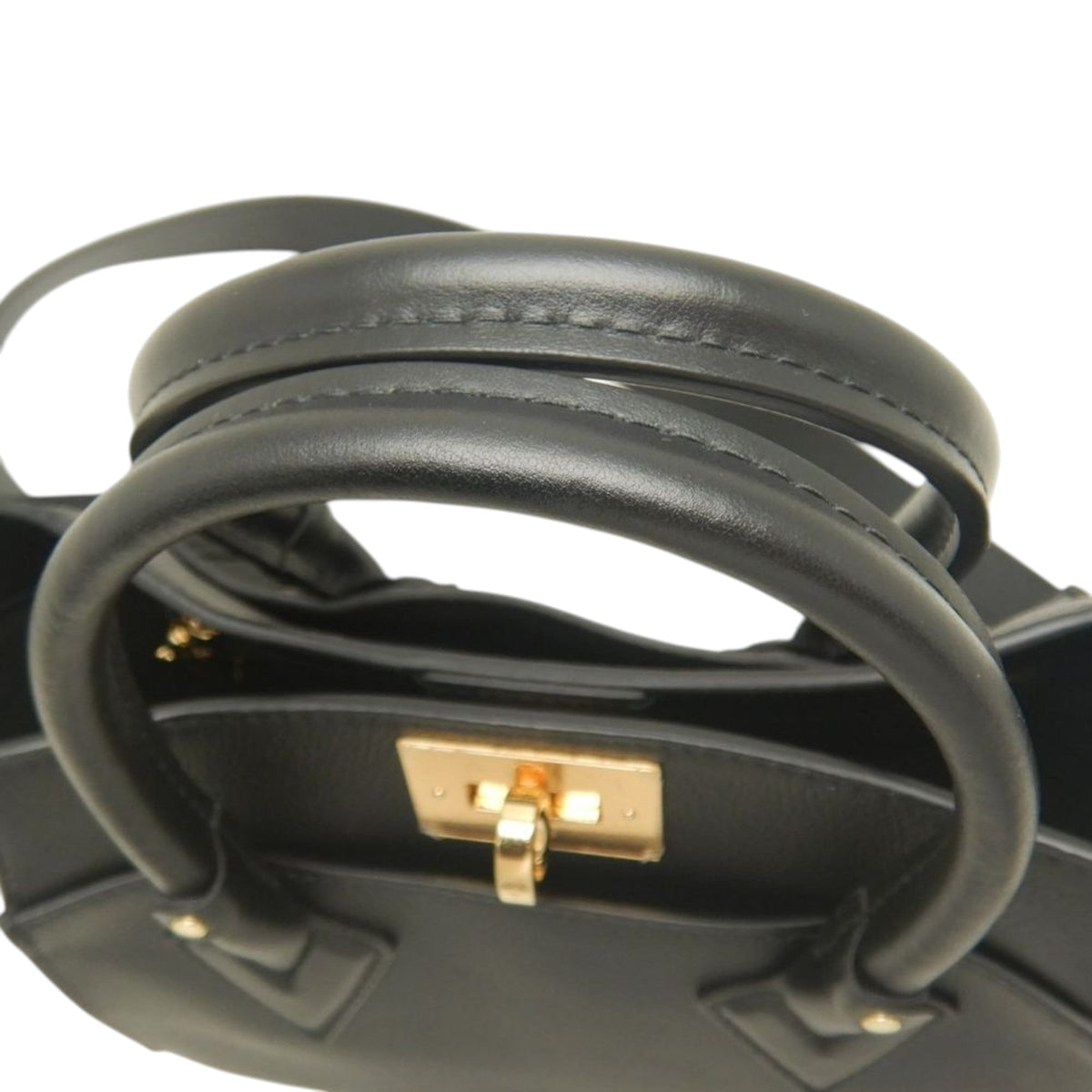 Louis Vuitton Monogram On My Side PM