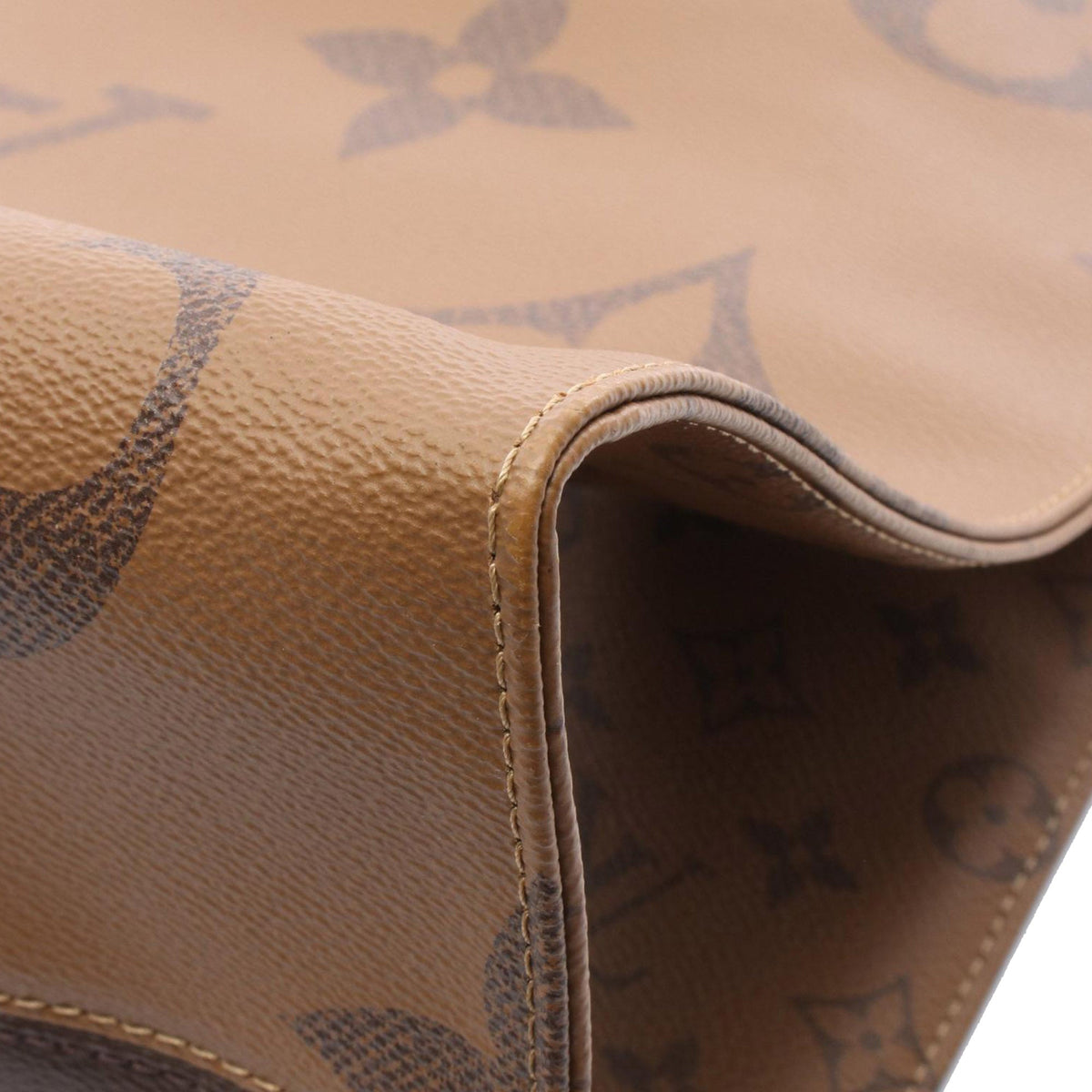 Louis Vuitton Monogram Reverse Giant OnTheGo GM