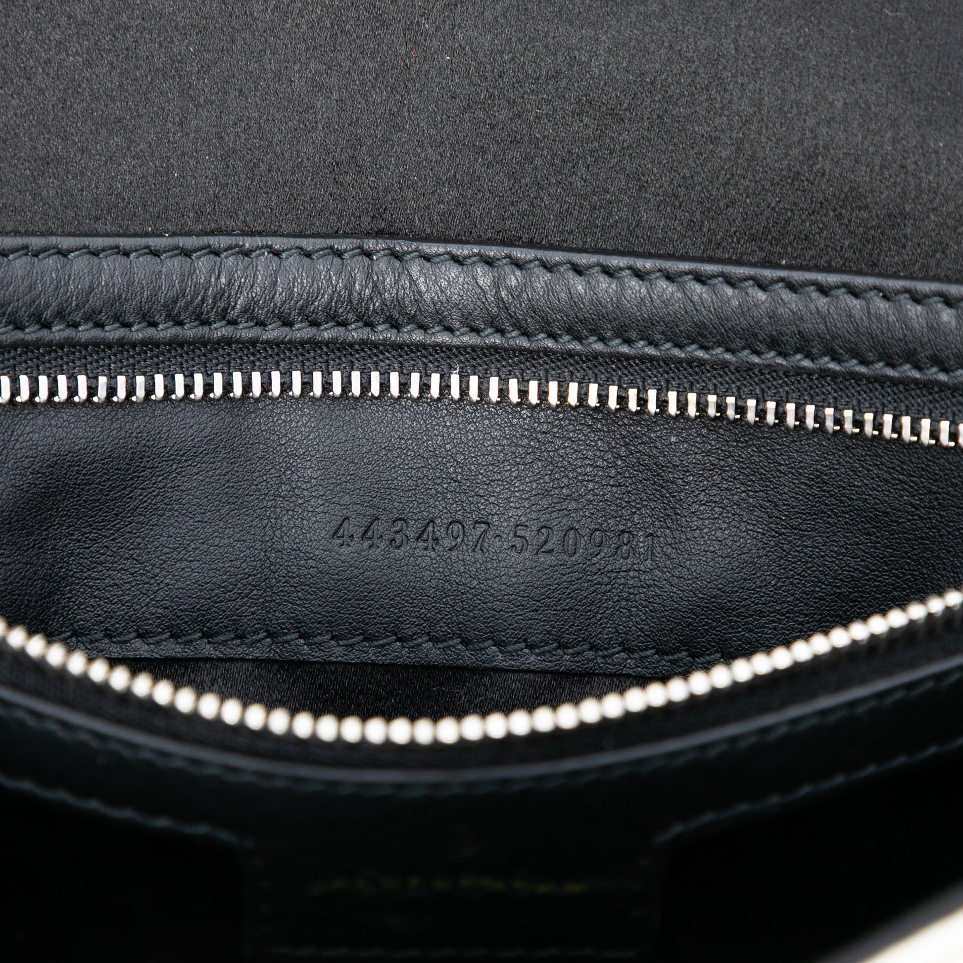 Medium GG Marmont Sequin Embellished Leather Shoulder Bag