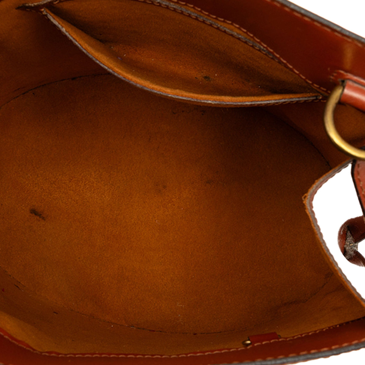 Louis Vuitton Epi Cluny — Brown