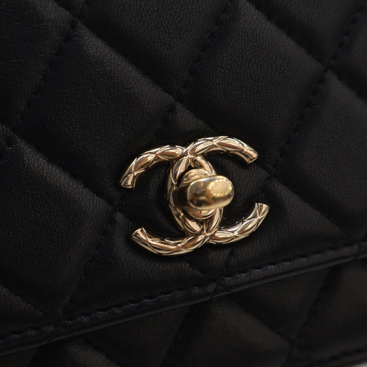 Chanel Mini Quilted Lambskin Trendy CC Wallet On Chain