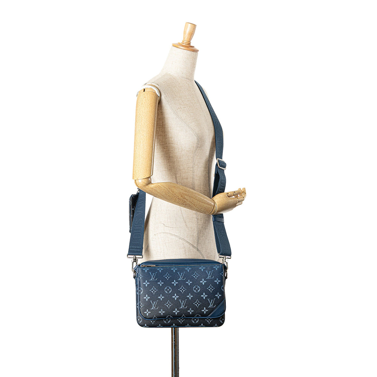Louis Vuitton Monogram Gradient Trio Messenger