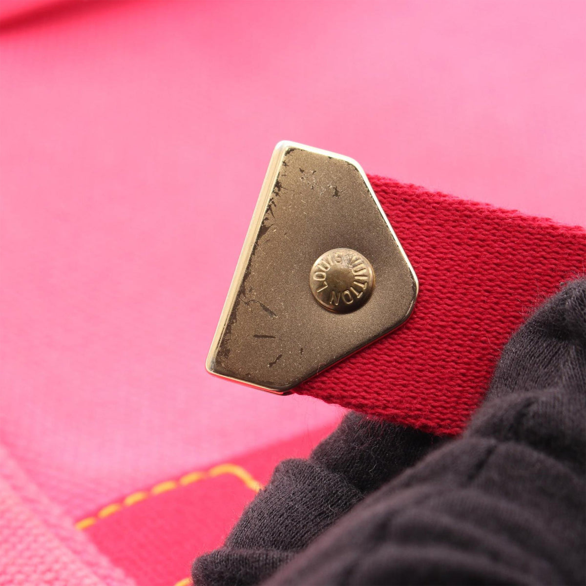 Louis Vuitton Antigua Besace PM Shoulder Bag — Pink