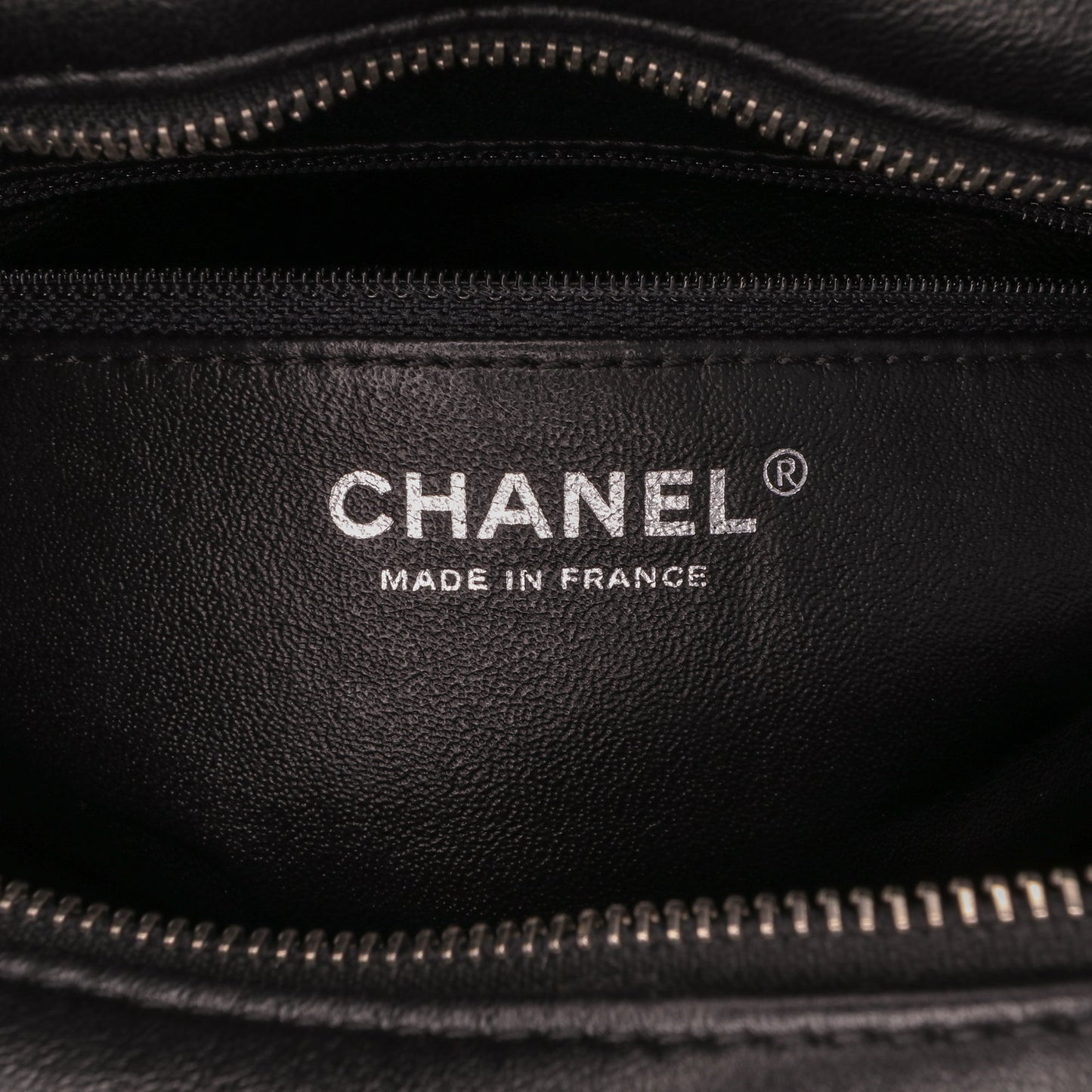 Chanel Tweed and Resin Zipped Chain Shopping Bag
