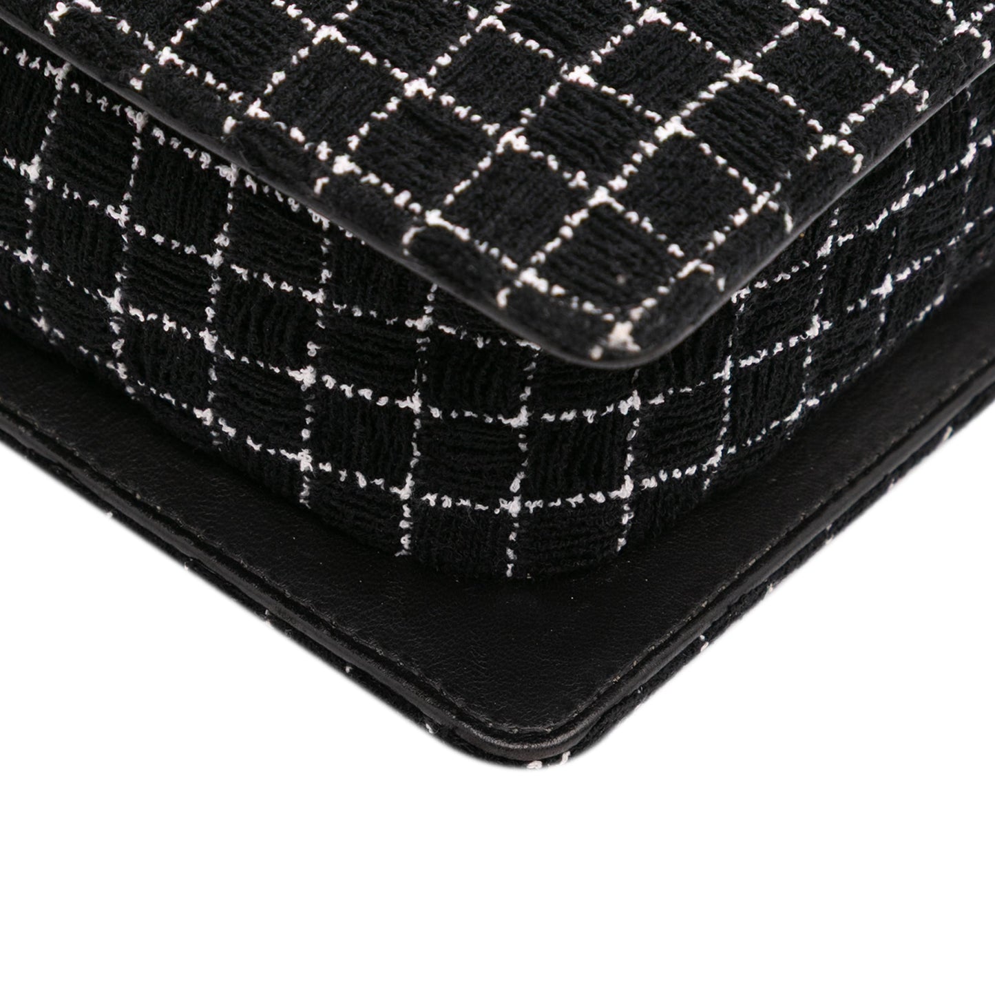 Chanel Tweed and Resin Zipped Chain Shopping Bag