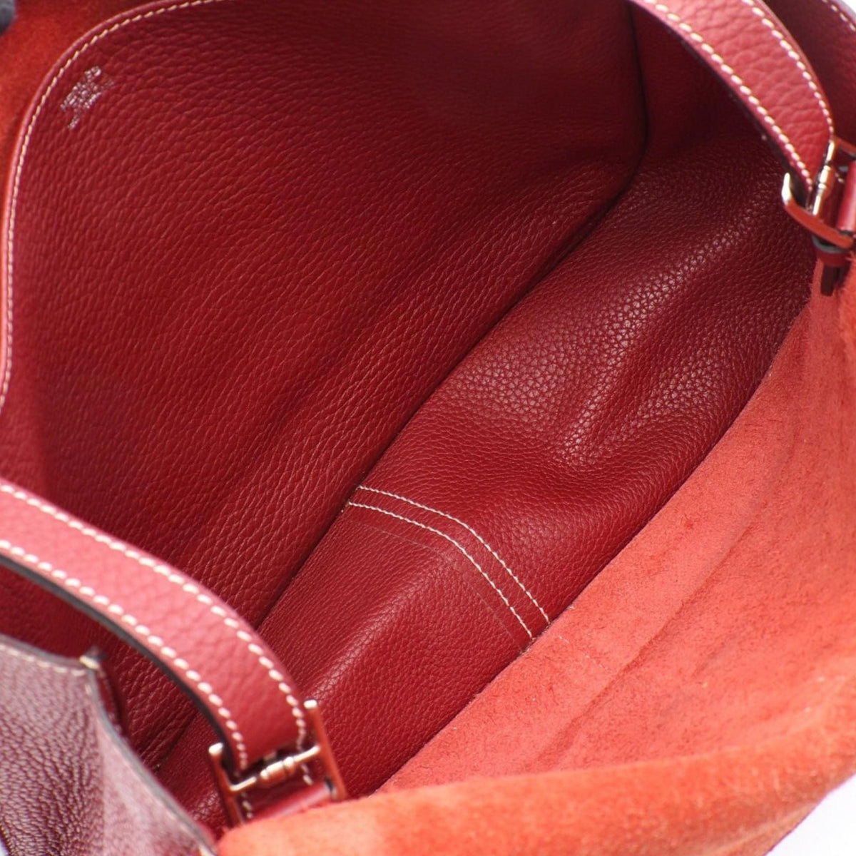Hermès Taurillon Clemence Halzan 31 — Red