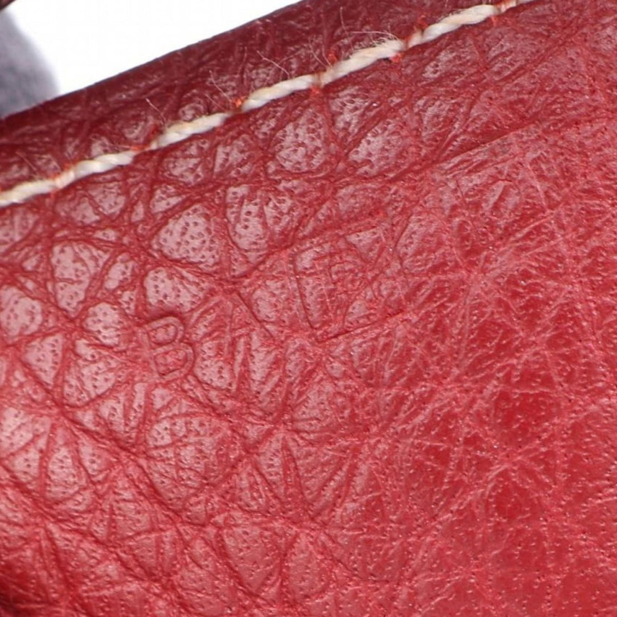 Hermès Taurillon Clemence Halzan 31 — Red