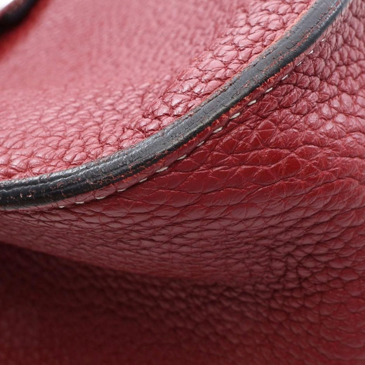 Hermès Taurillon Clemence Halzan 31 — Red