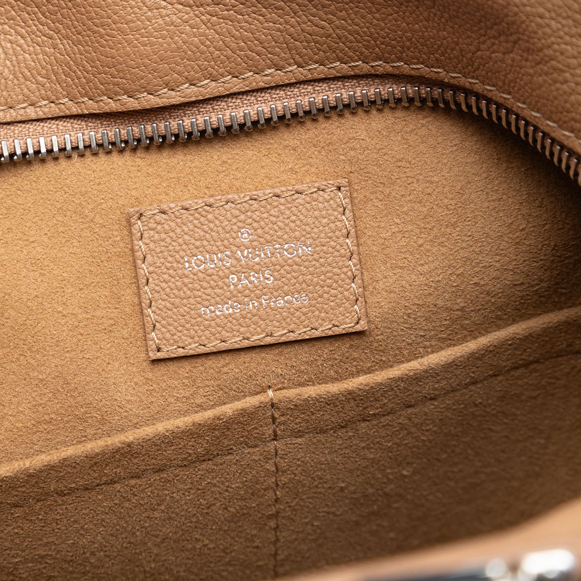 Louis Vuitton Monogram Very Leather Very Zipped