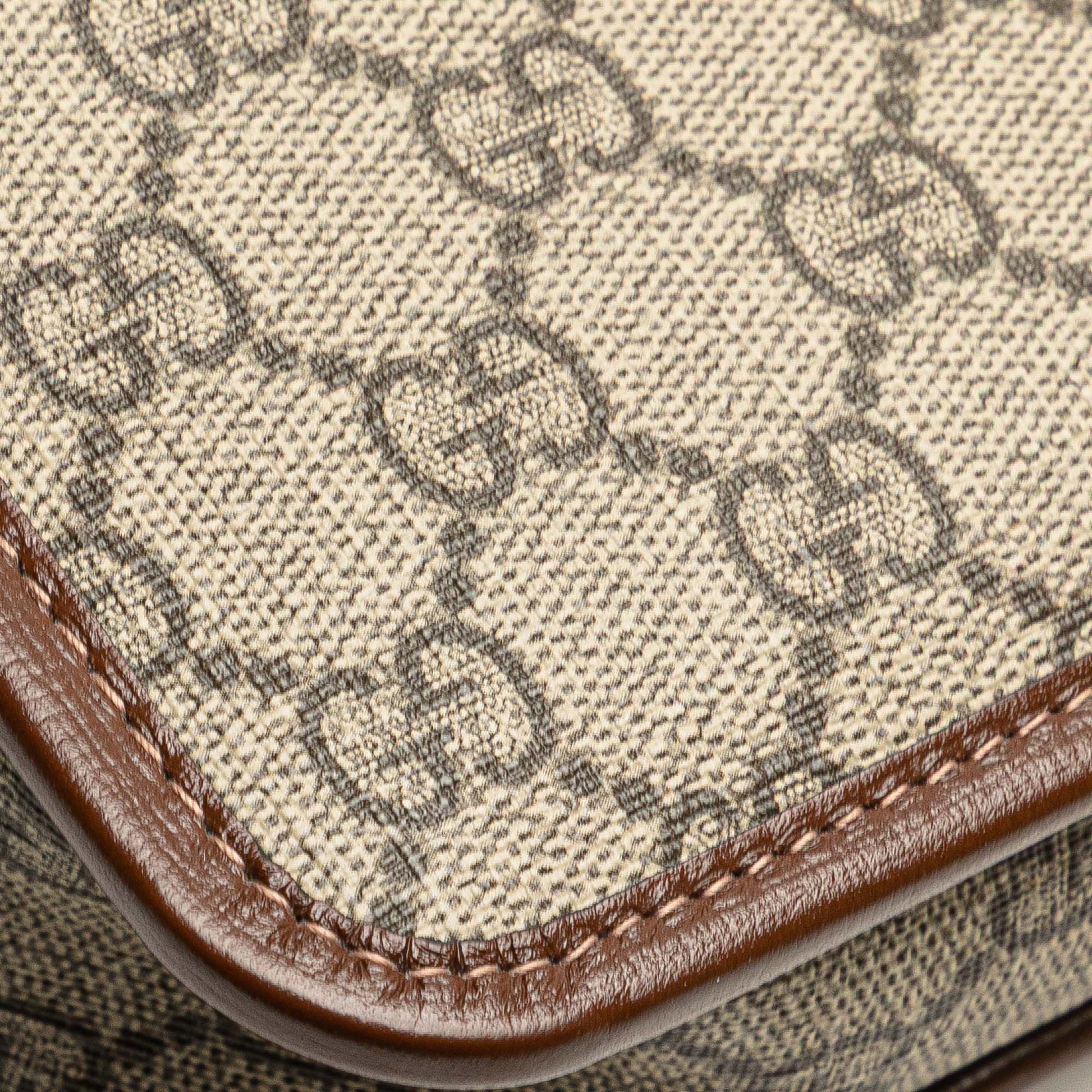Gucci GG Supreme Interlocking G Clutch