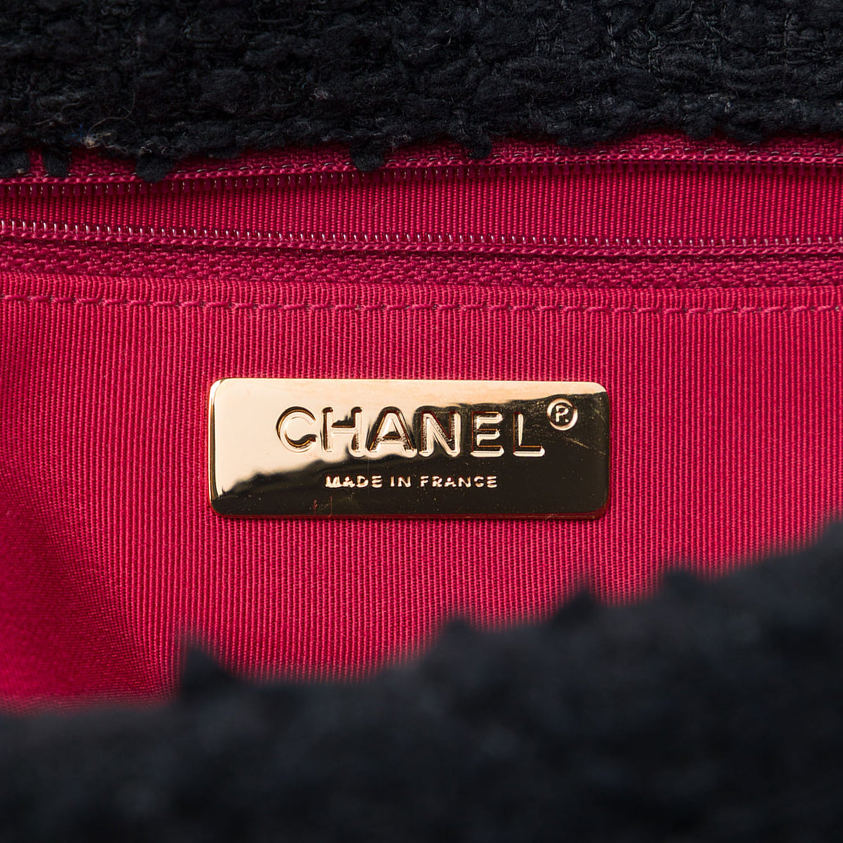 Chanel Maxi Tweed 19 Flap
