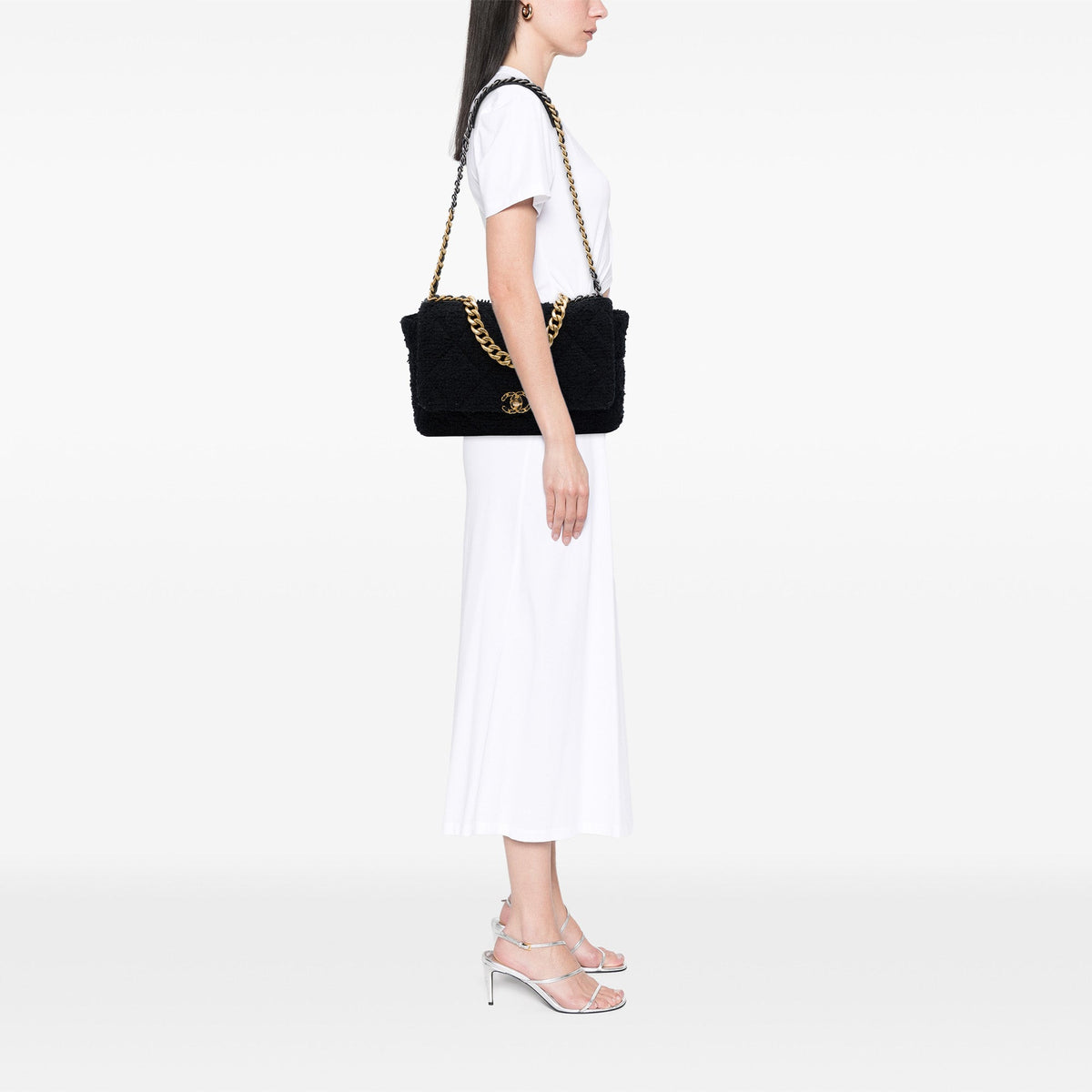Chanel Maxi Tweed 19 Flap
