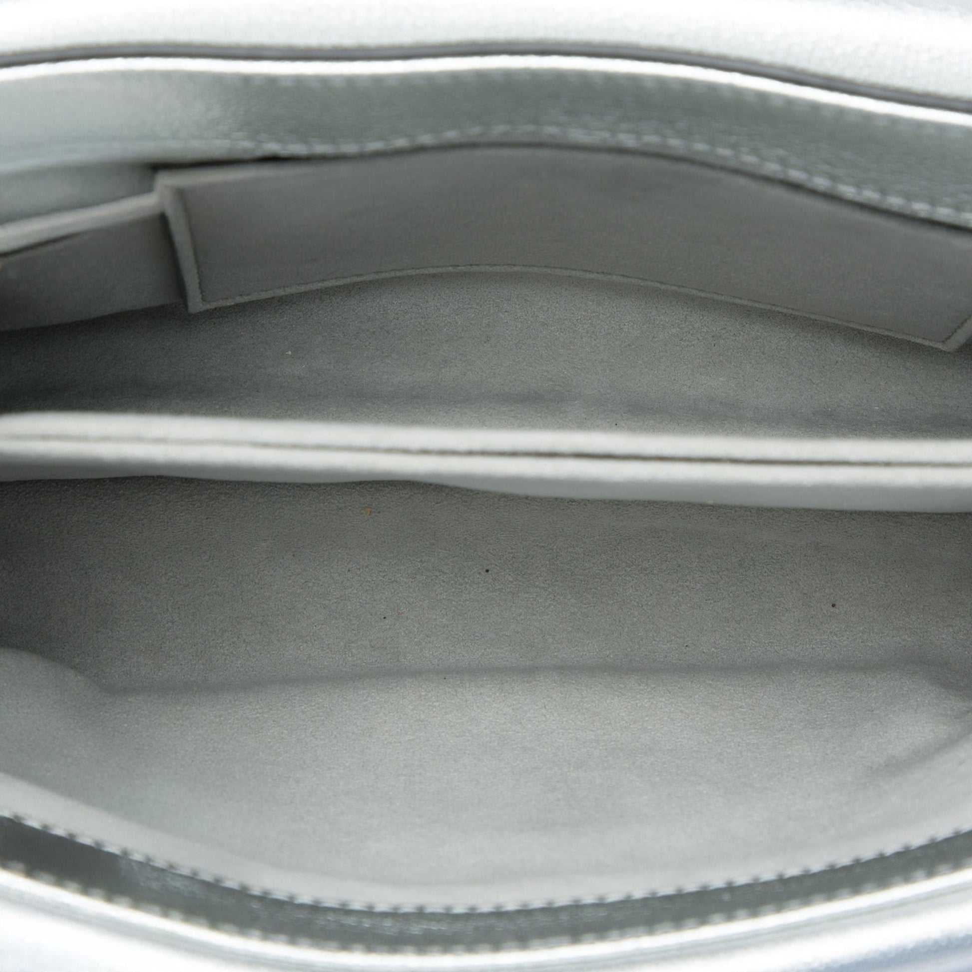 Louis Vuitton Metallic Cuir Plume Ecume Very Chain Bag