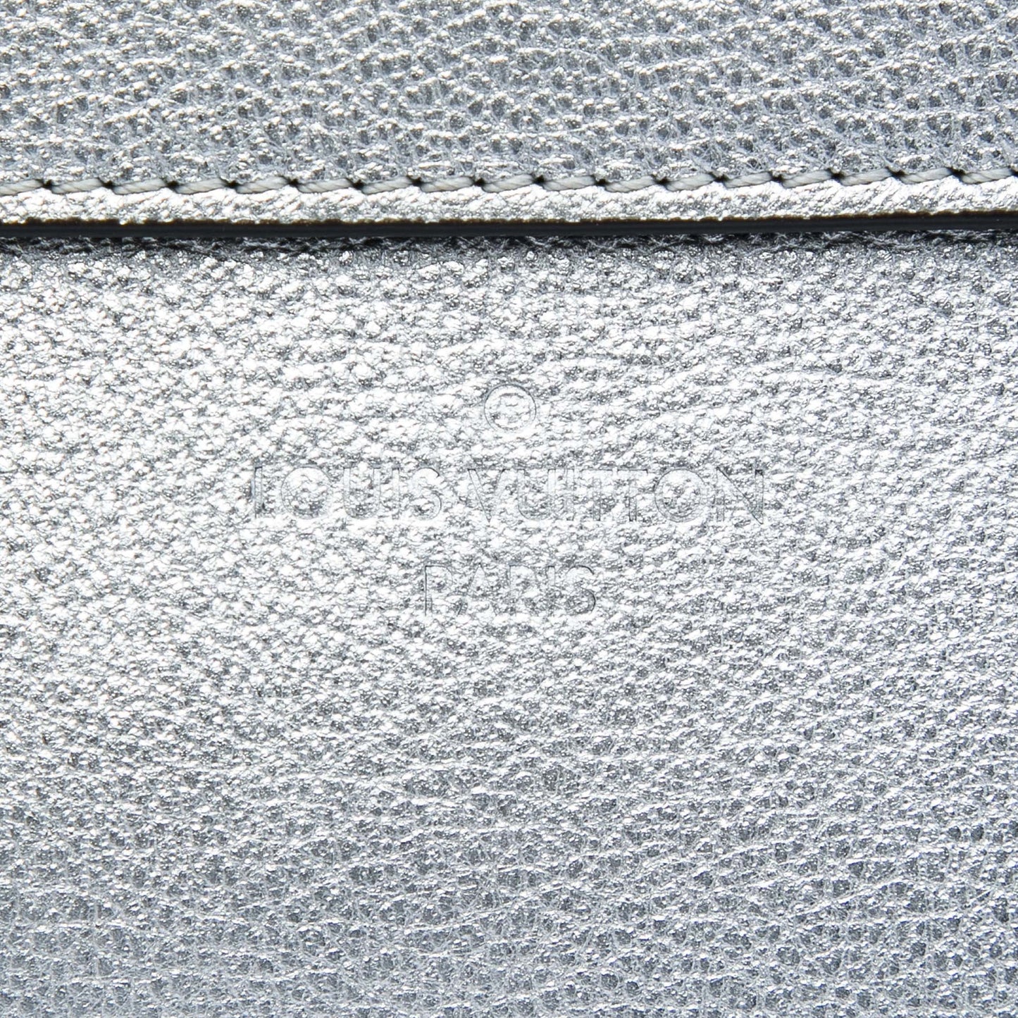 Louis Vuitton Metallic Cuir Plume Ecume Very Chain Bag