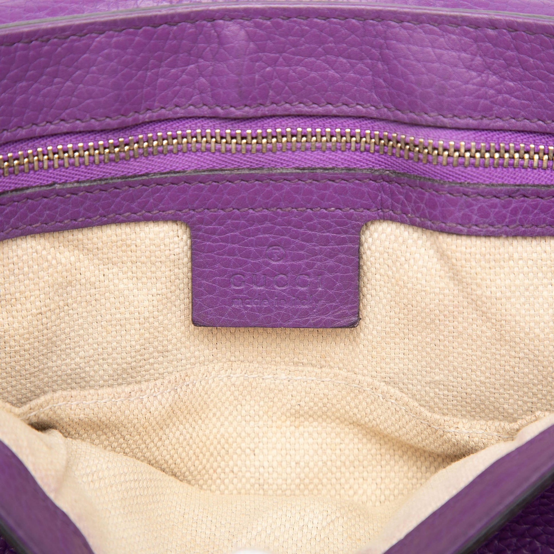 Gucci Medium Calfskin Soho Chain Flap Crossbody