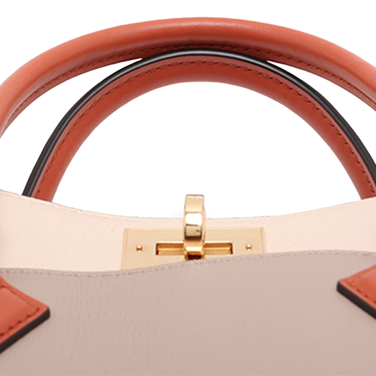 Louis Vuitton Monogram Tuftage On My Side MM — Beige