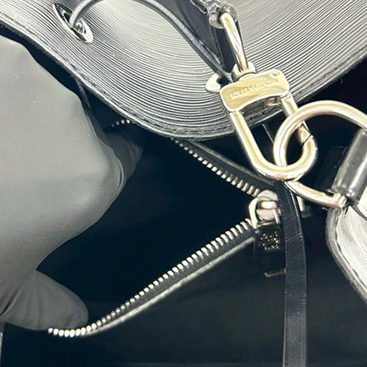Louis Vuitton Epi NeoNoe MM