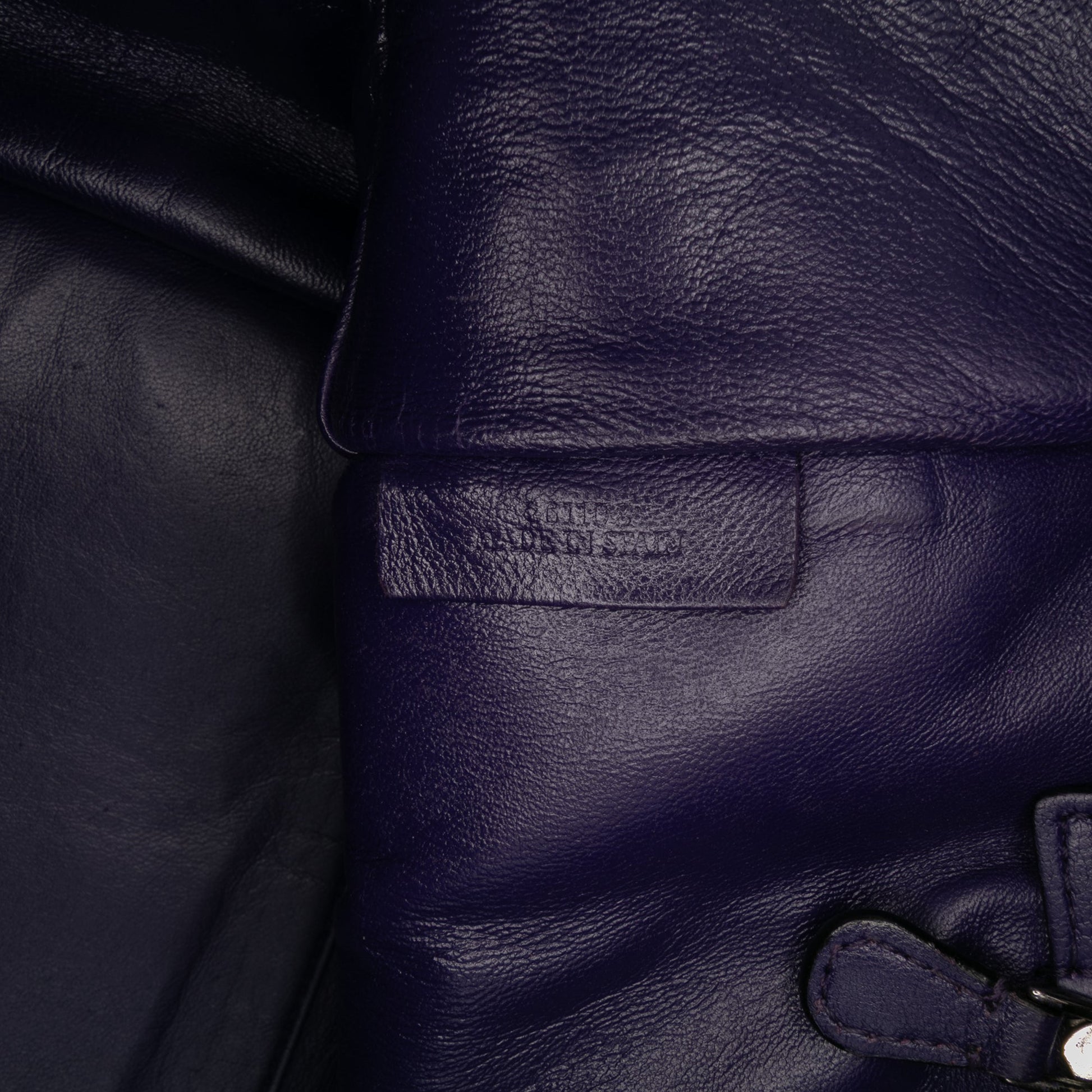 LOEWE Goatskin Amazona 36