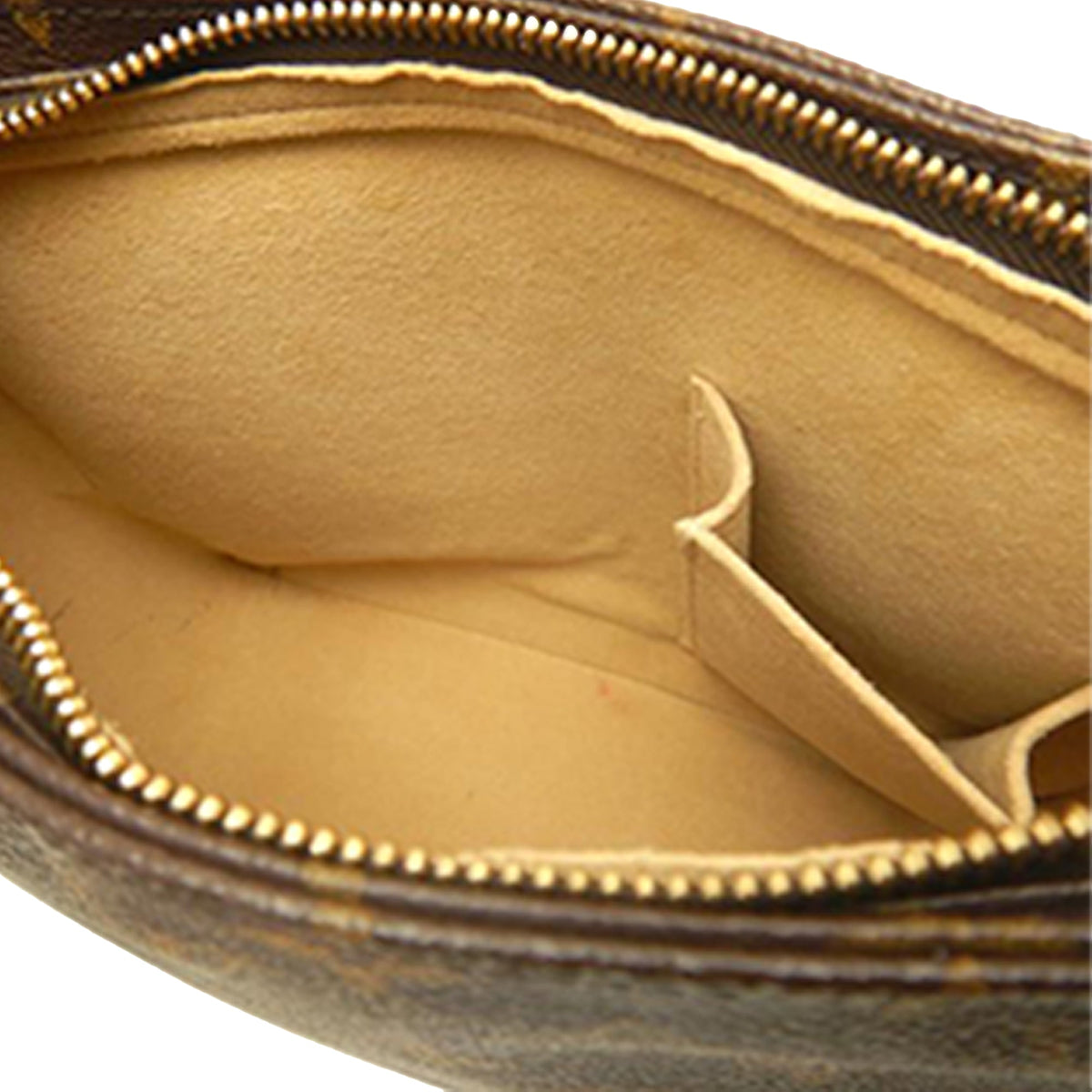 Louis Vuitton Monogram Looping MM