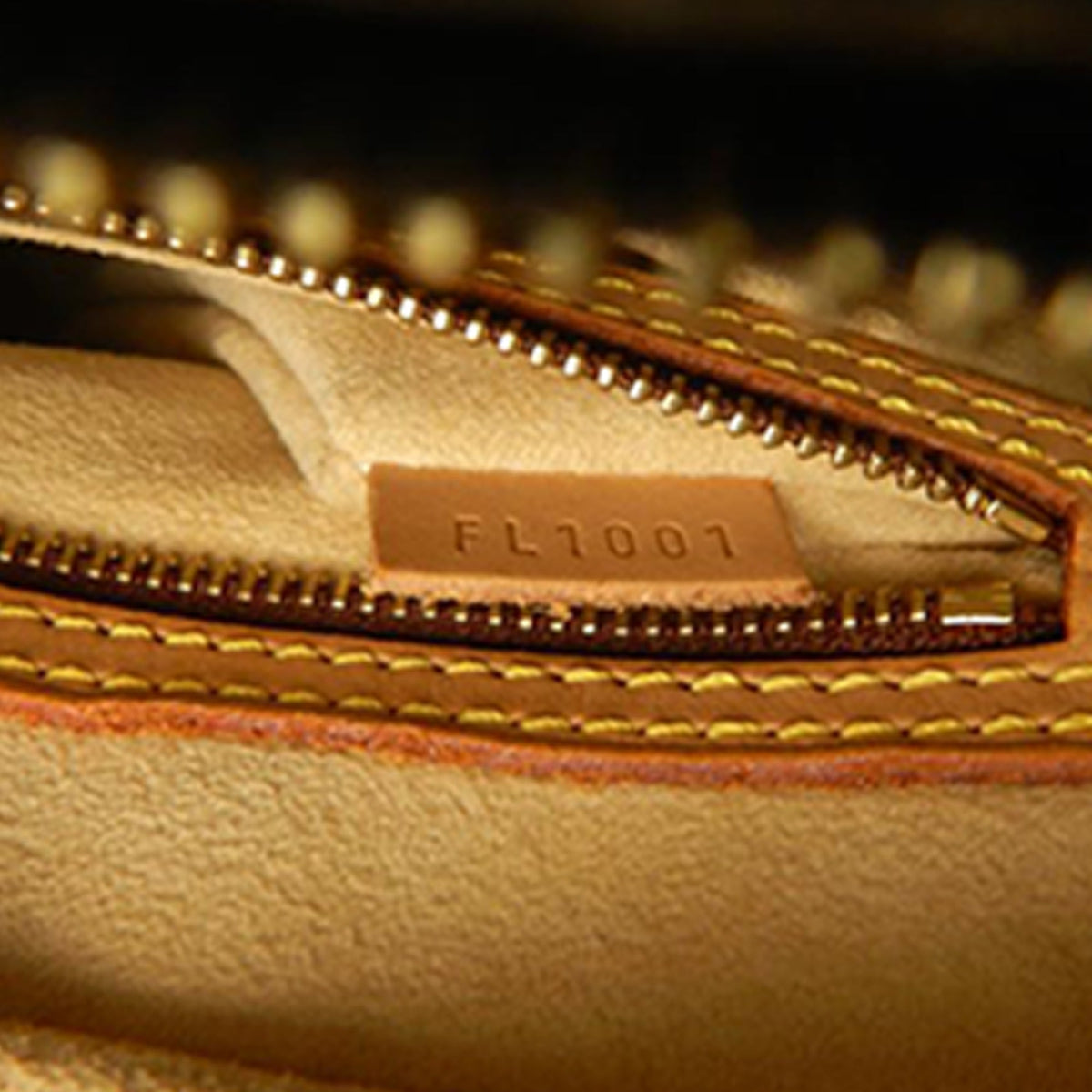 Louis Vuitton Monogram Looping MM