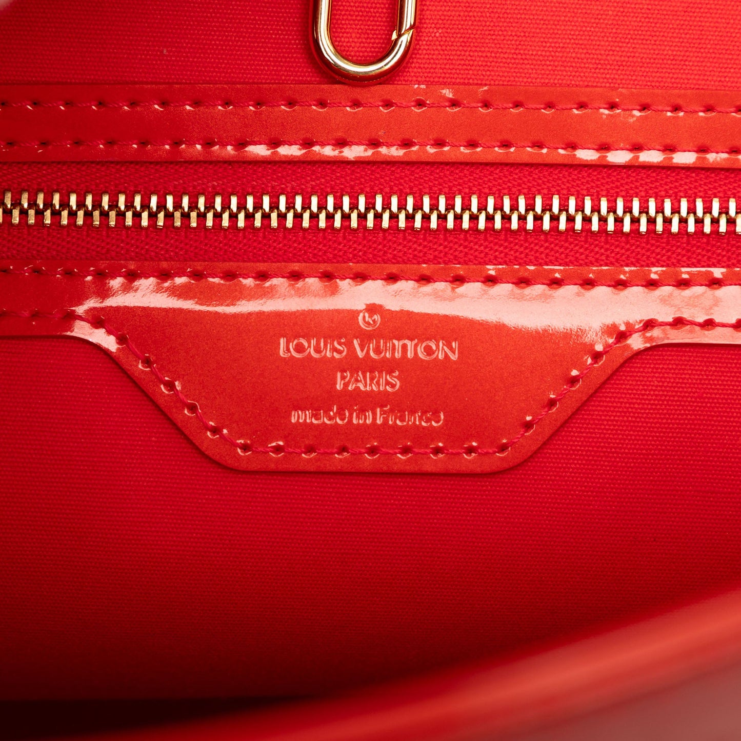 Monogram Vernis Avalon MM