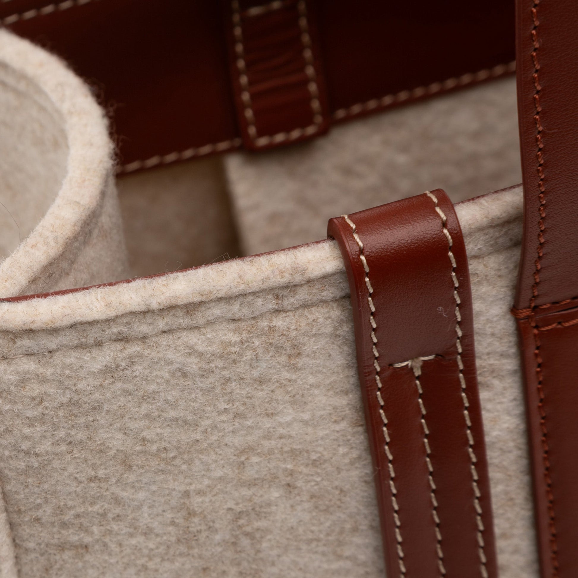 Chloé Medium Felt Woody Tote