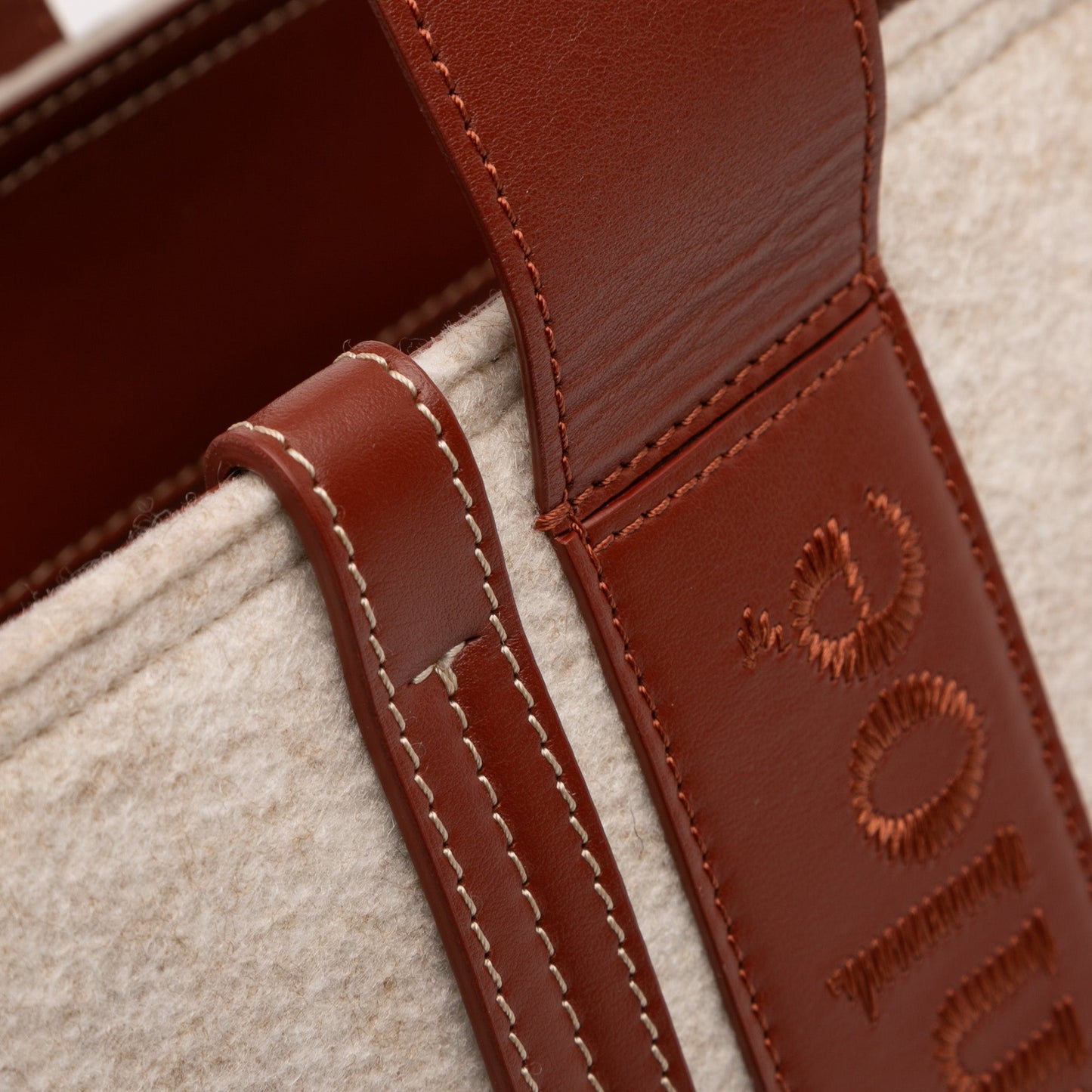 Chloé Medium Felt Woody Tote