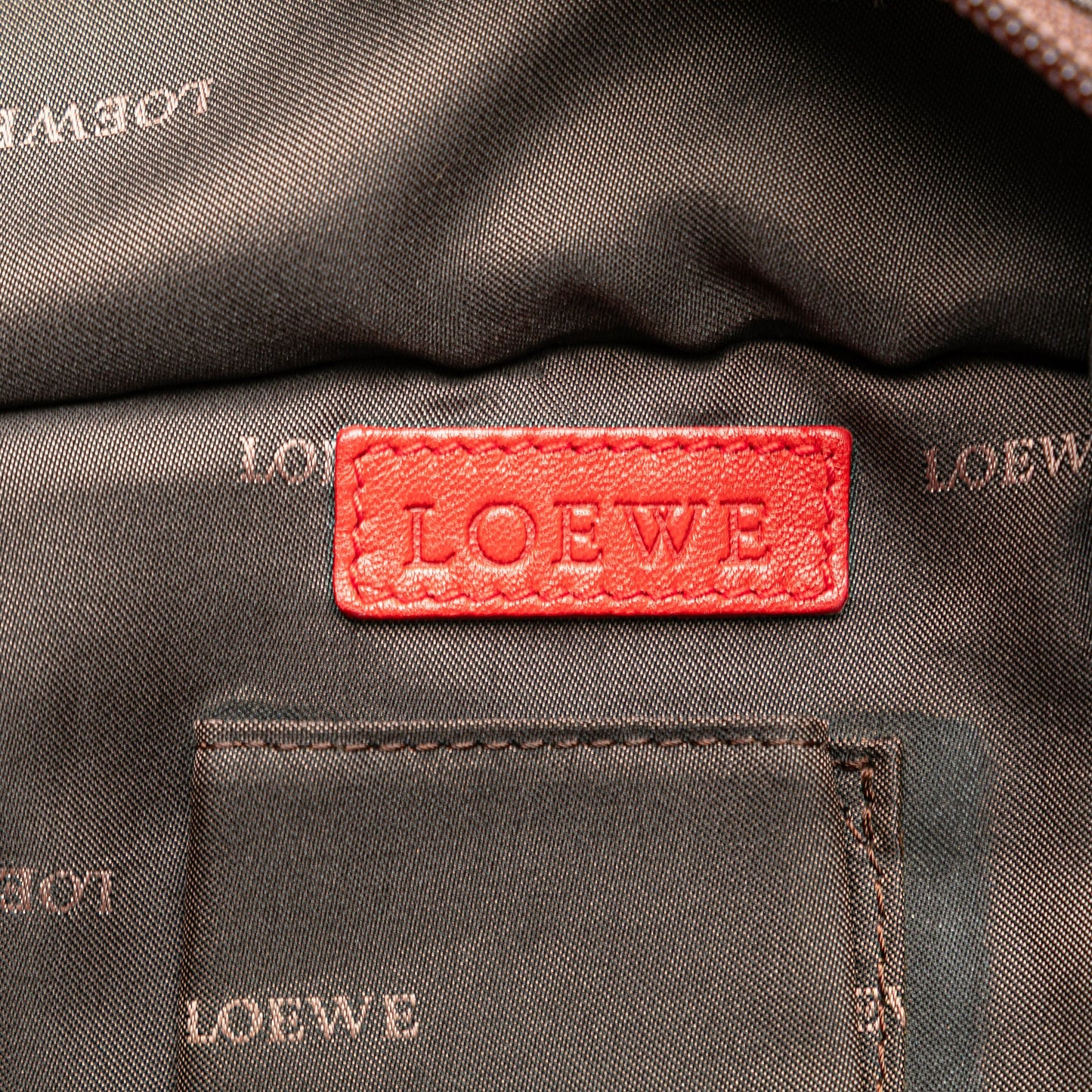 LOEWE Nappa Aire