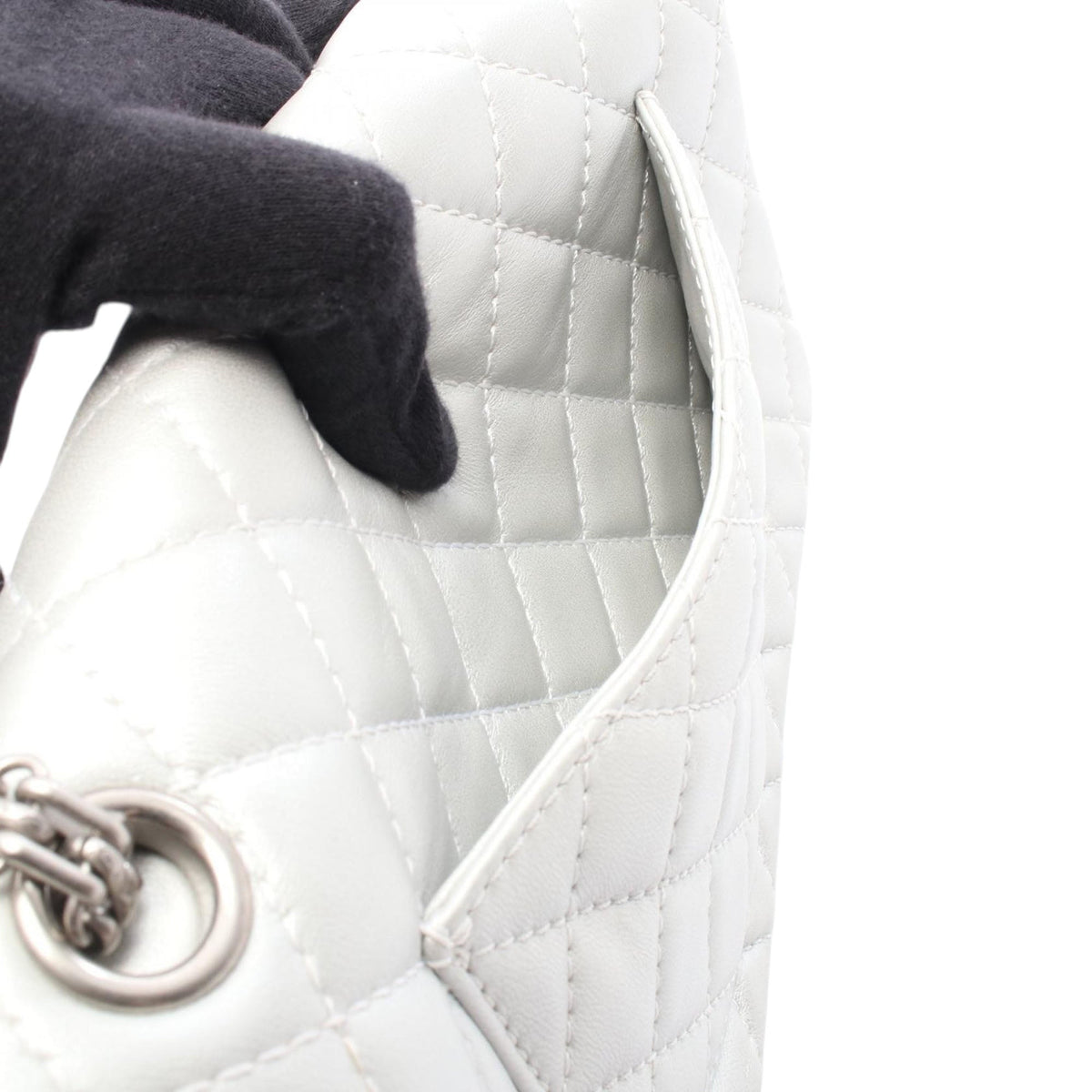 Chanel Quilted Lambskin Reissue 2.55 Double Flap 225
