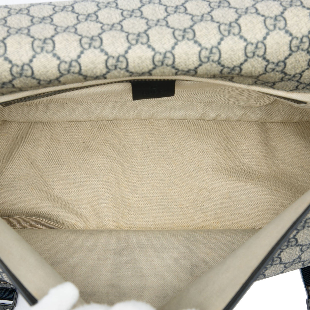 Gucci GG Supreme Messenger Bag