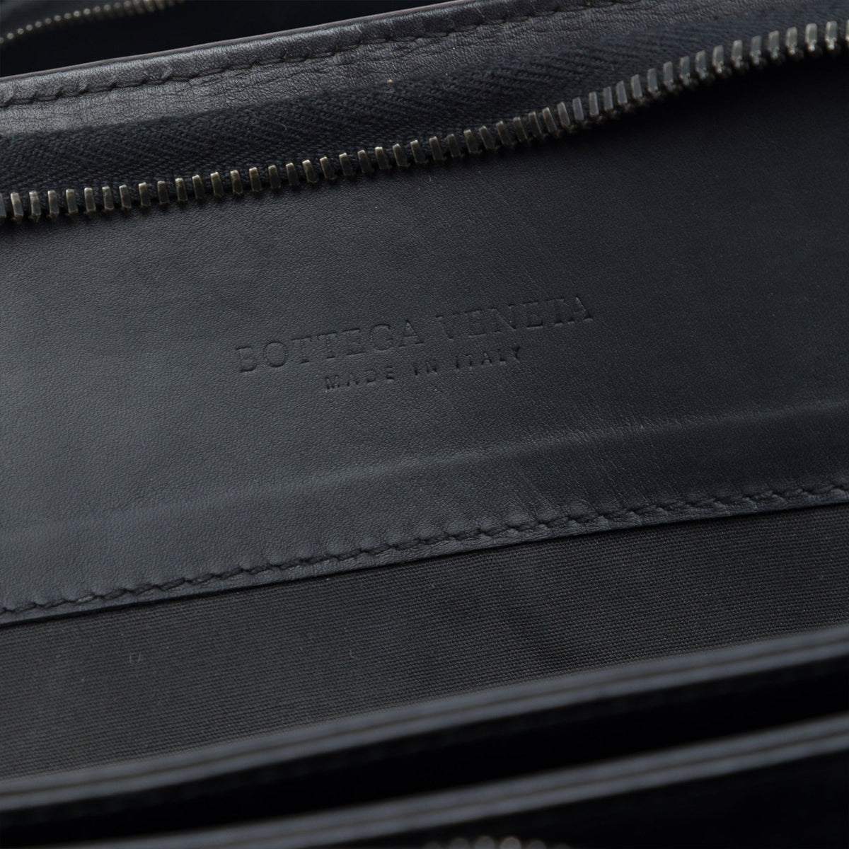 Bottega Veneta Nappa Intrecciato Business Bag — Black