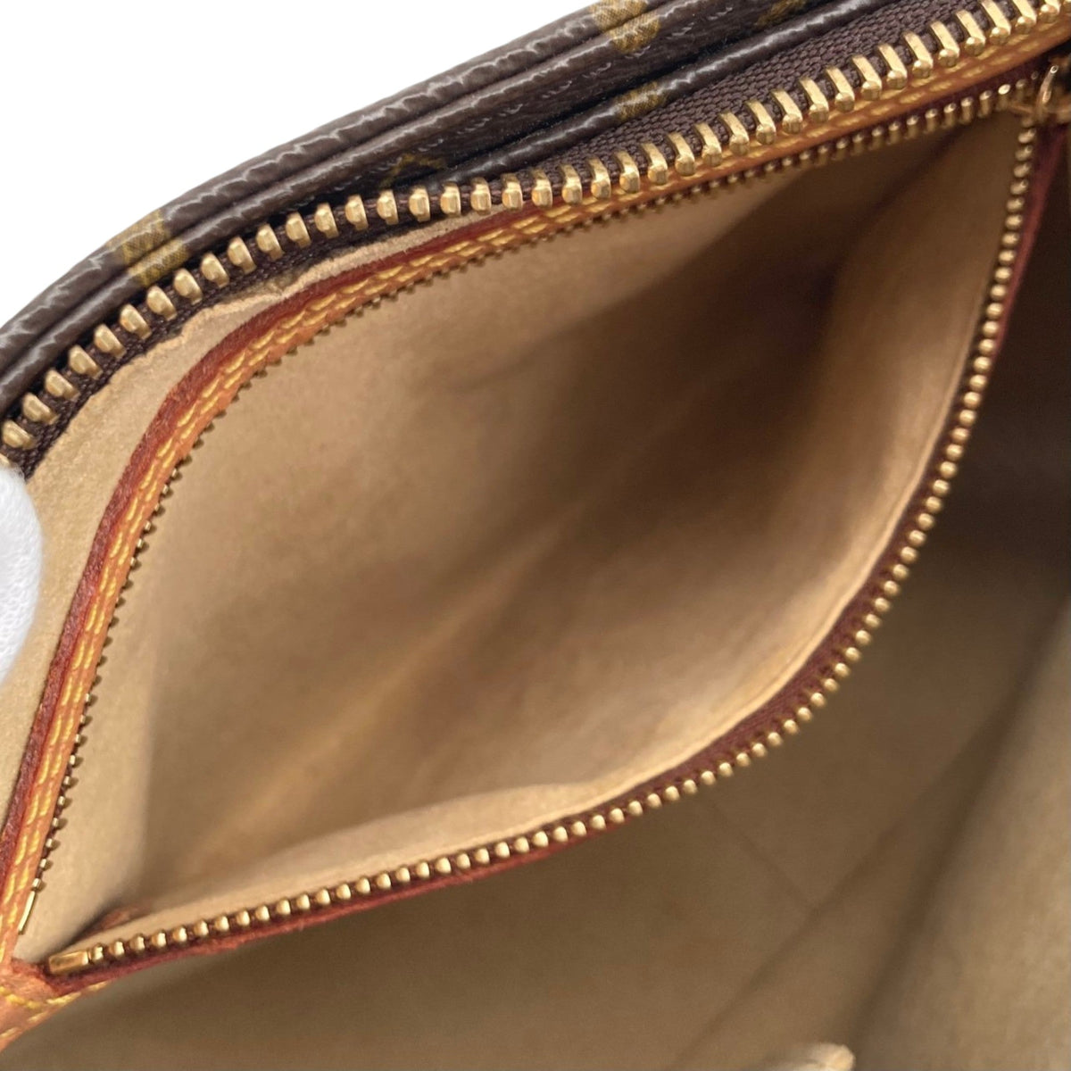 Louis Vuitton Monogram Looping MM