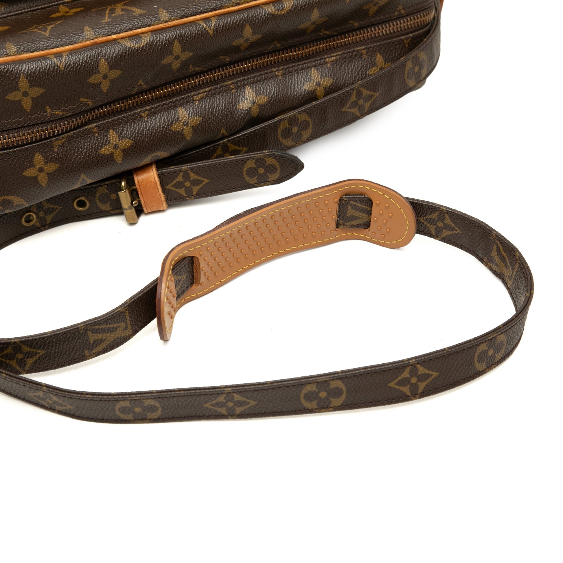 Louis Vuitton Monogram Nil Crossbody
