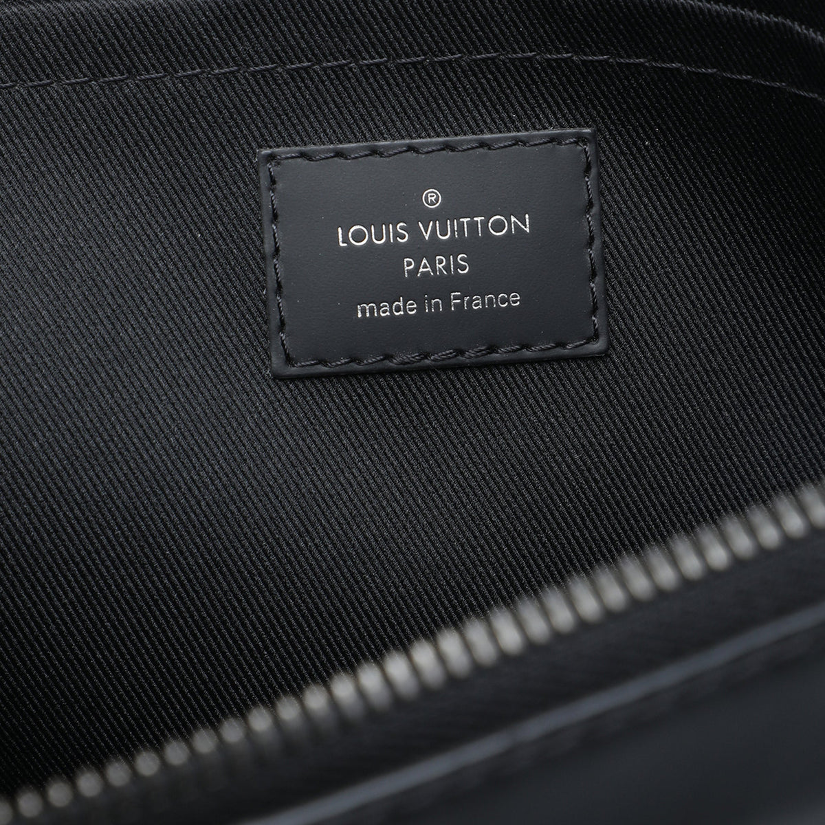 Louis Vuitton Monogram Eclipse Discovery Pochette GM