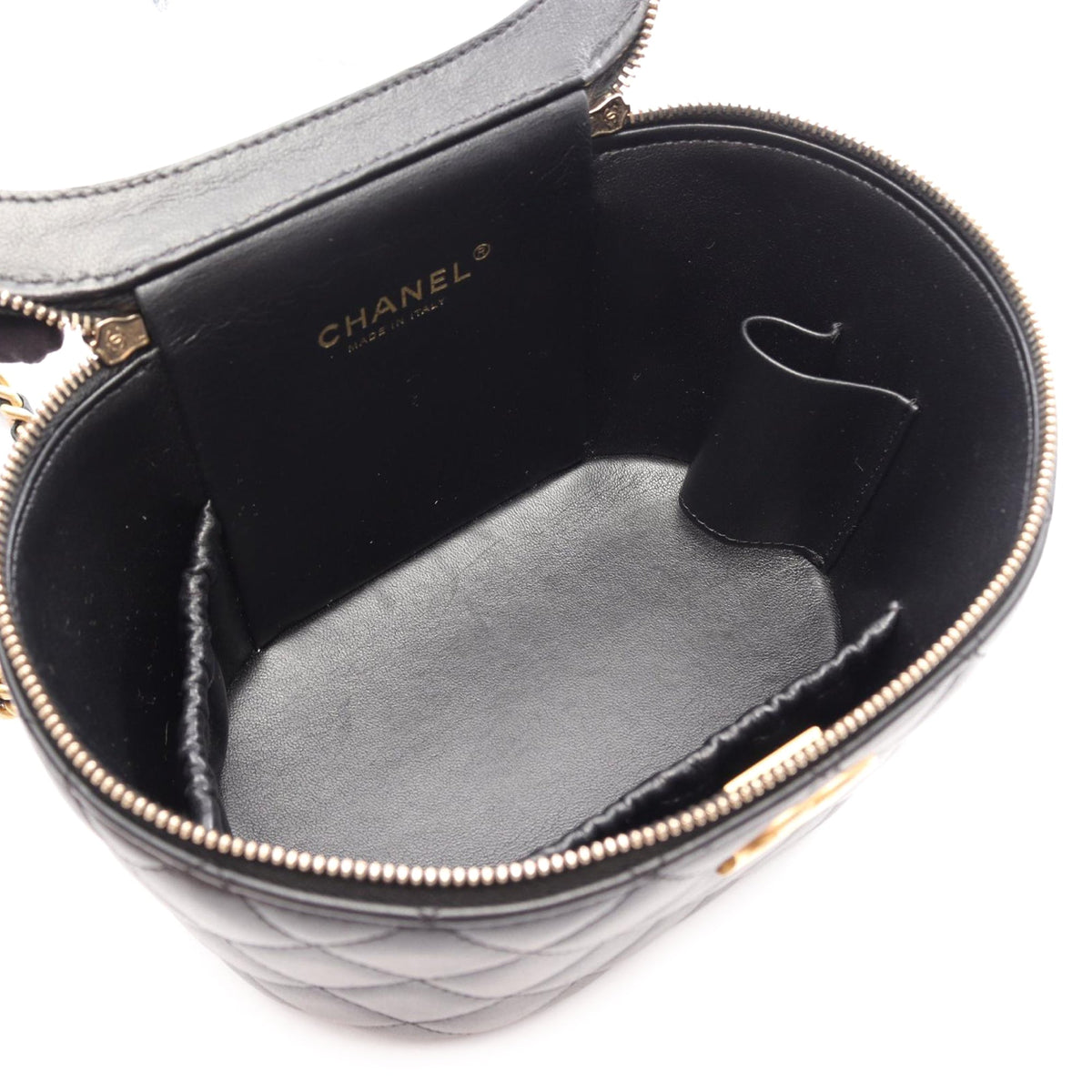 Chanel Quilted Lambskin Top Handle Vanity Case With Chain
