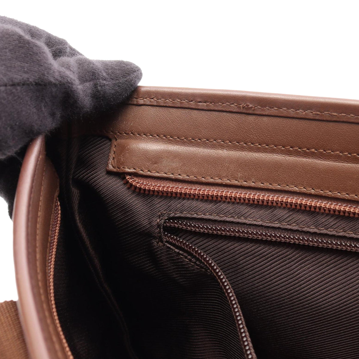 Gucci GG Canvas Front Pocket Tote — Beige