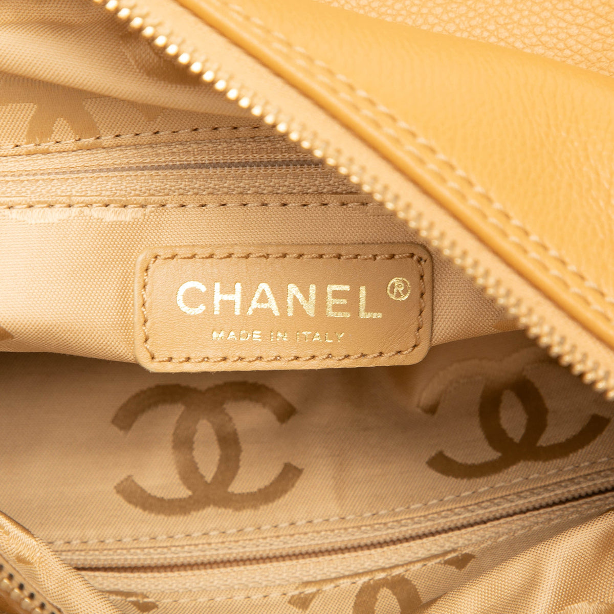 Chanel CC Calfskin Chain Shoulder Bag