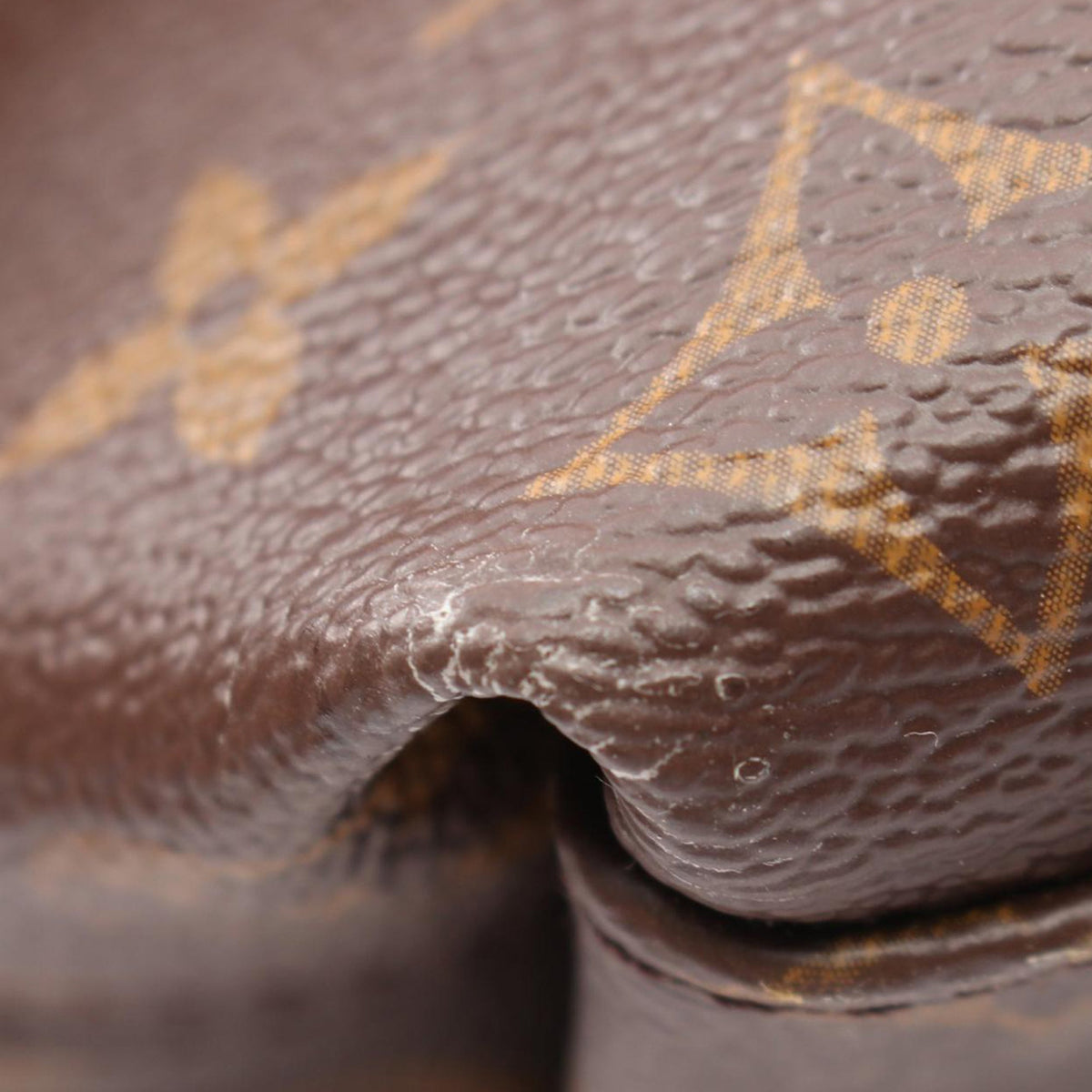 Louis Vuitton Monogram Tuileries Besace