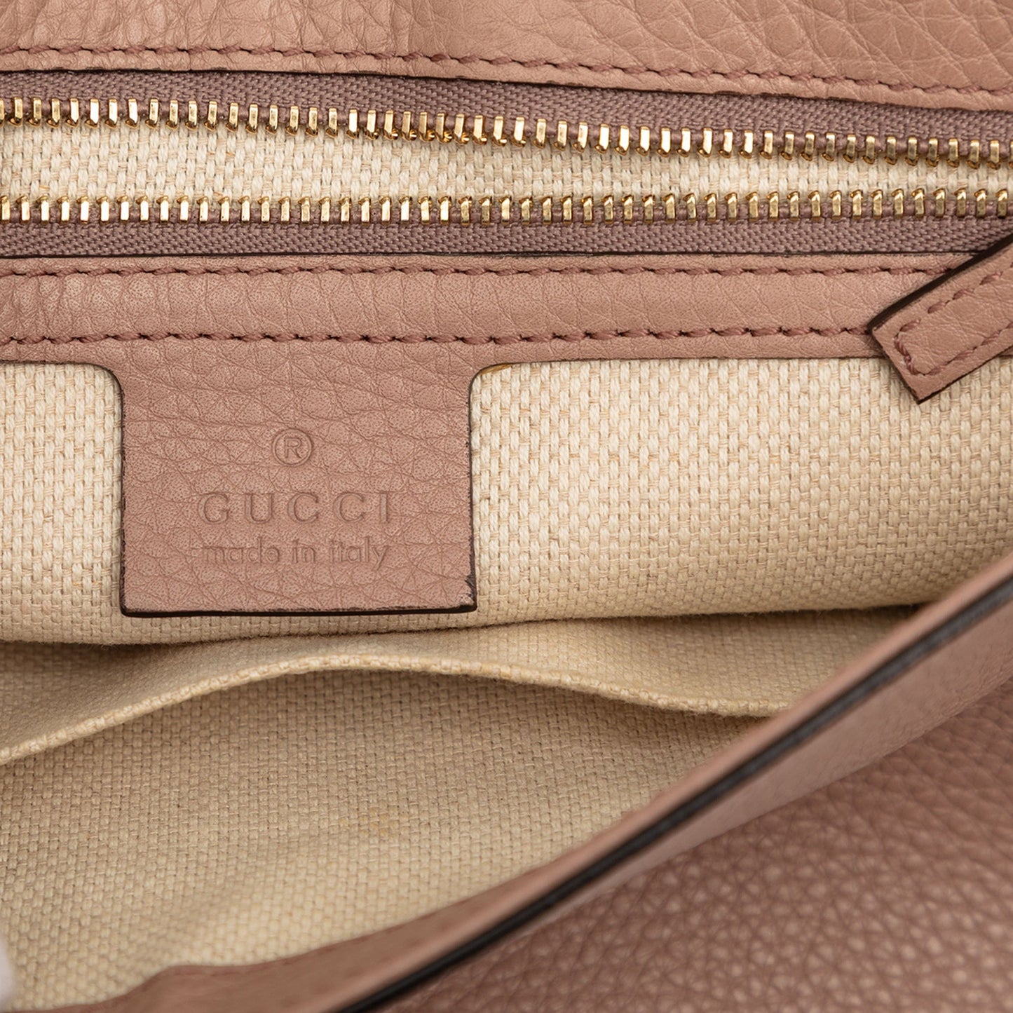 Gucci Medium Calfskin Soho Chain Flap Crossbody