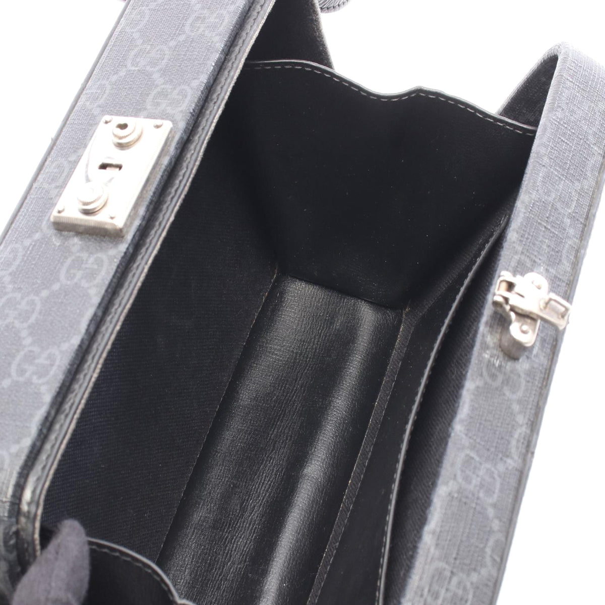 Gucci GG Supreme Interlocking G Crossbody — Black