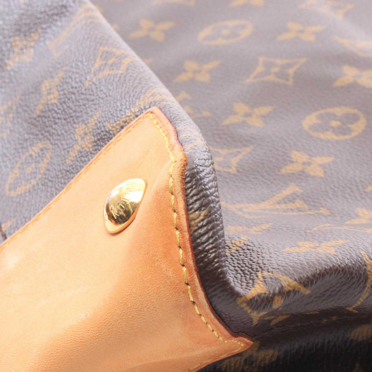 Louis Vuitton Monogram Wilshire