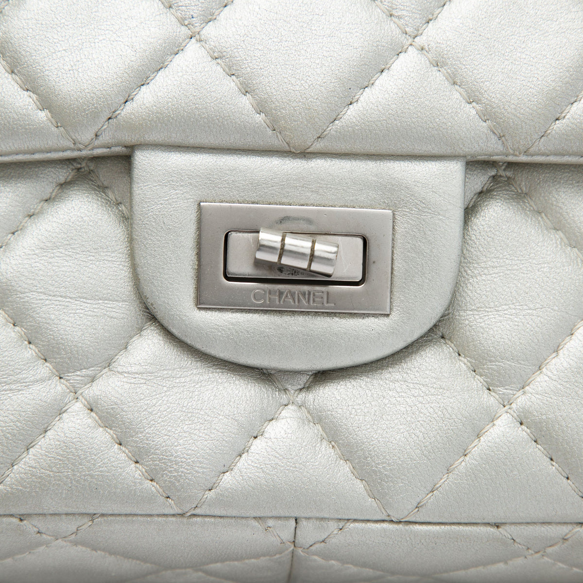 Chanel Quilted Metallic Lambskin Reissue 2.55 Double Flap 226