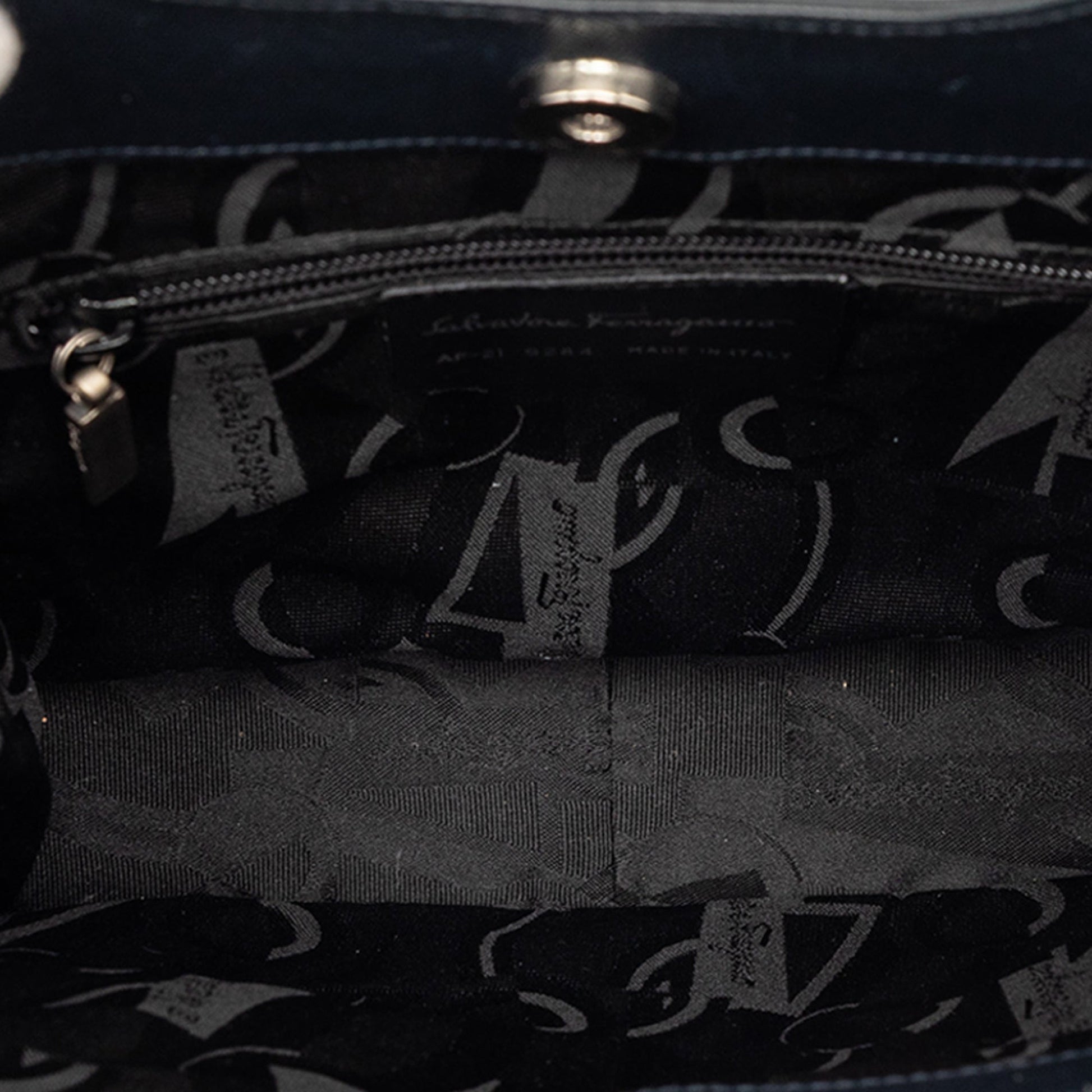 Ferragamo Leather Shoulder Bag