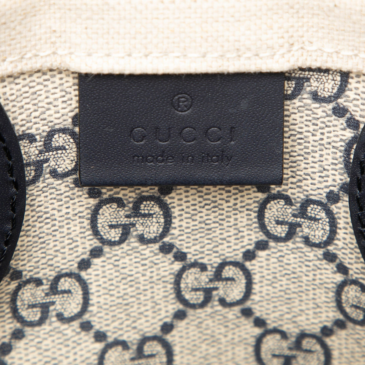 Gucci Medium Canvas Logo Tote — Beige