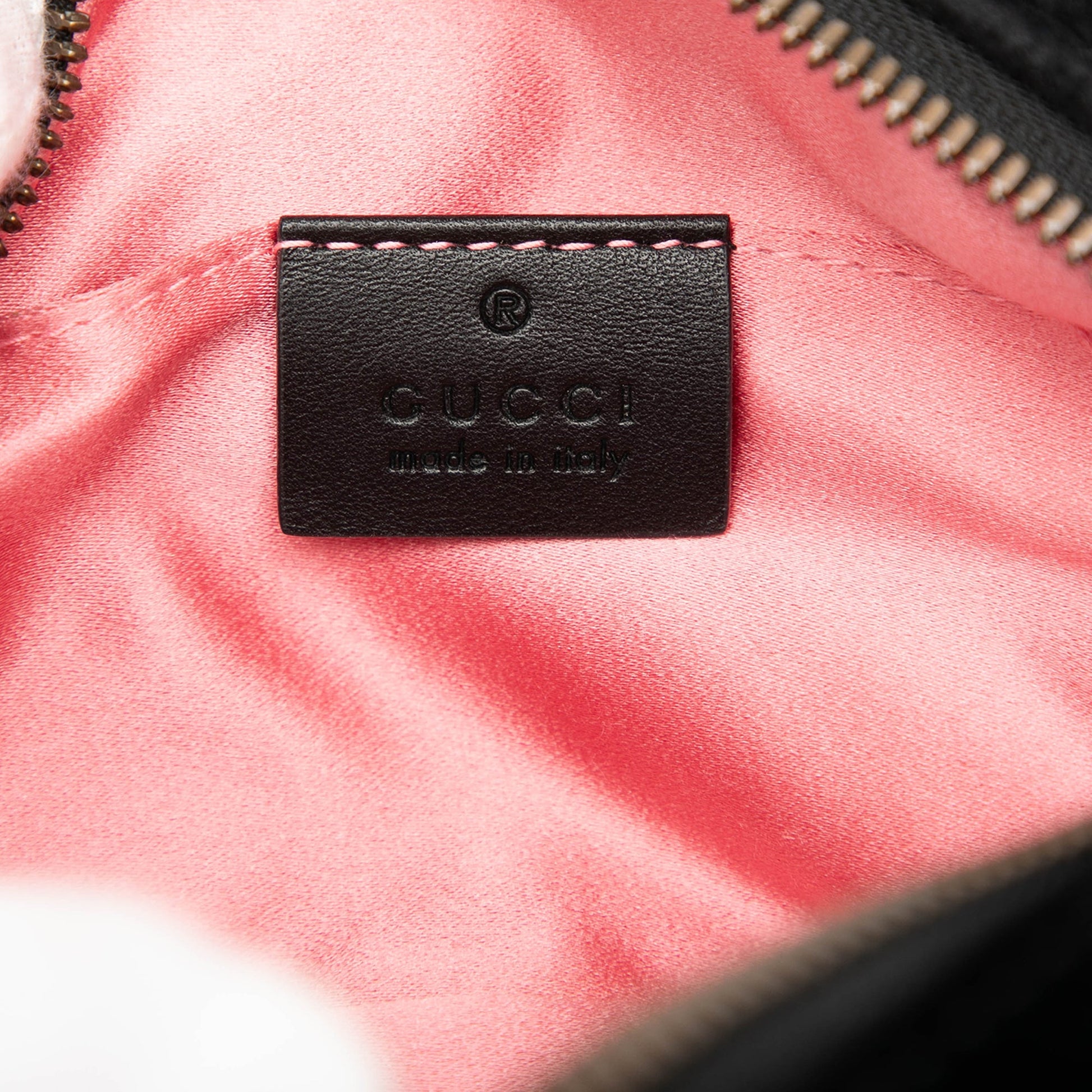 Gucci GG Marmont Matelasse Velvet Belt Bag