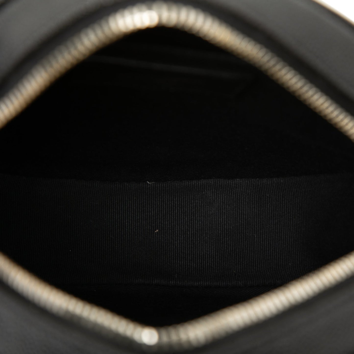 Saint Laurent Grain De Poudre Chevron Round Vinyle Camera Bag