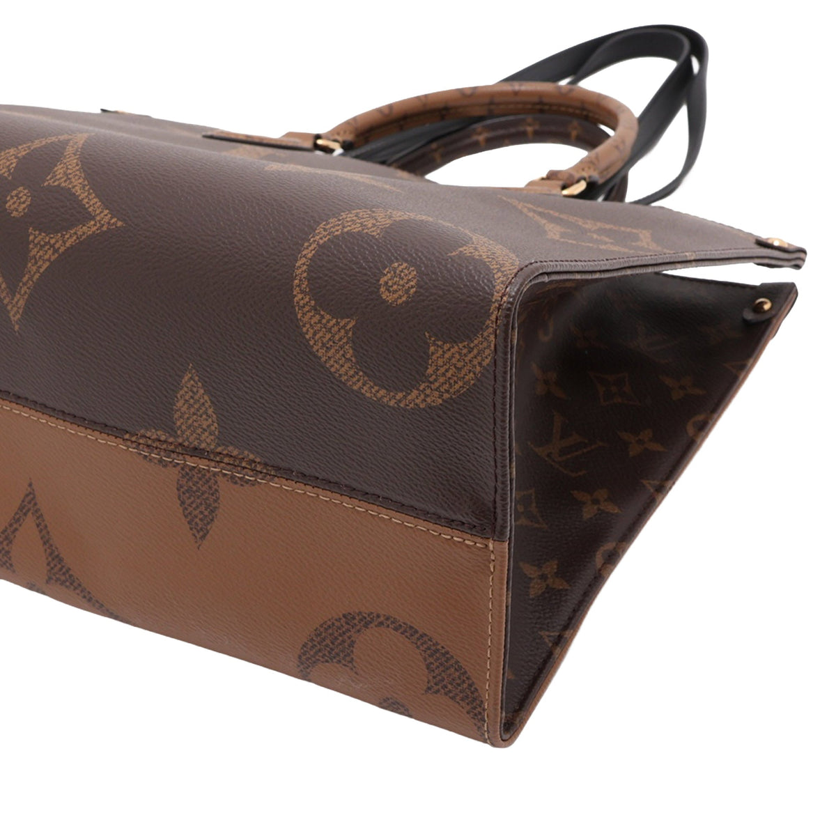 Louis Vuitton Monogram Reverse Giant OnTheGo MM — Brown