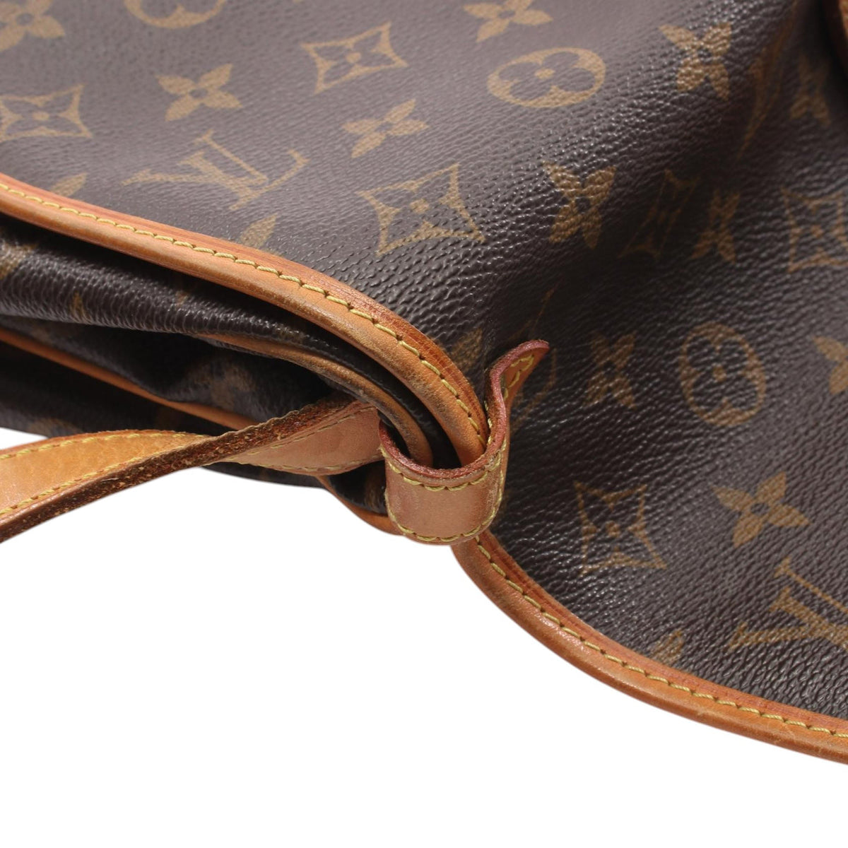 Louis Vuitton Monogram Saumur 30 — Brown